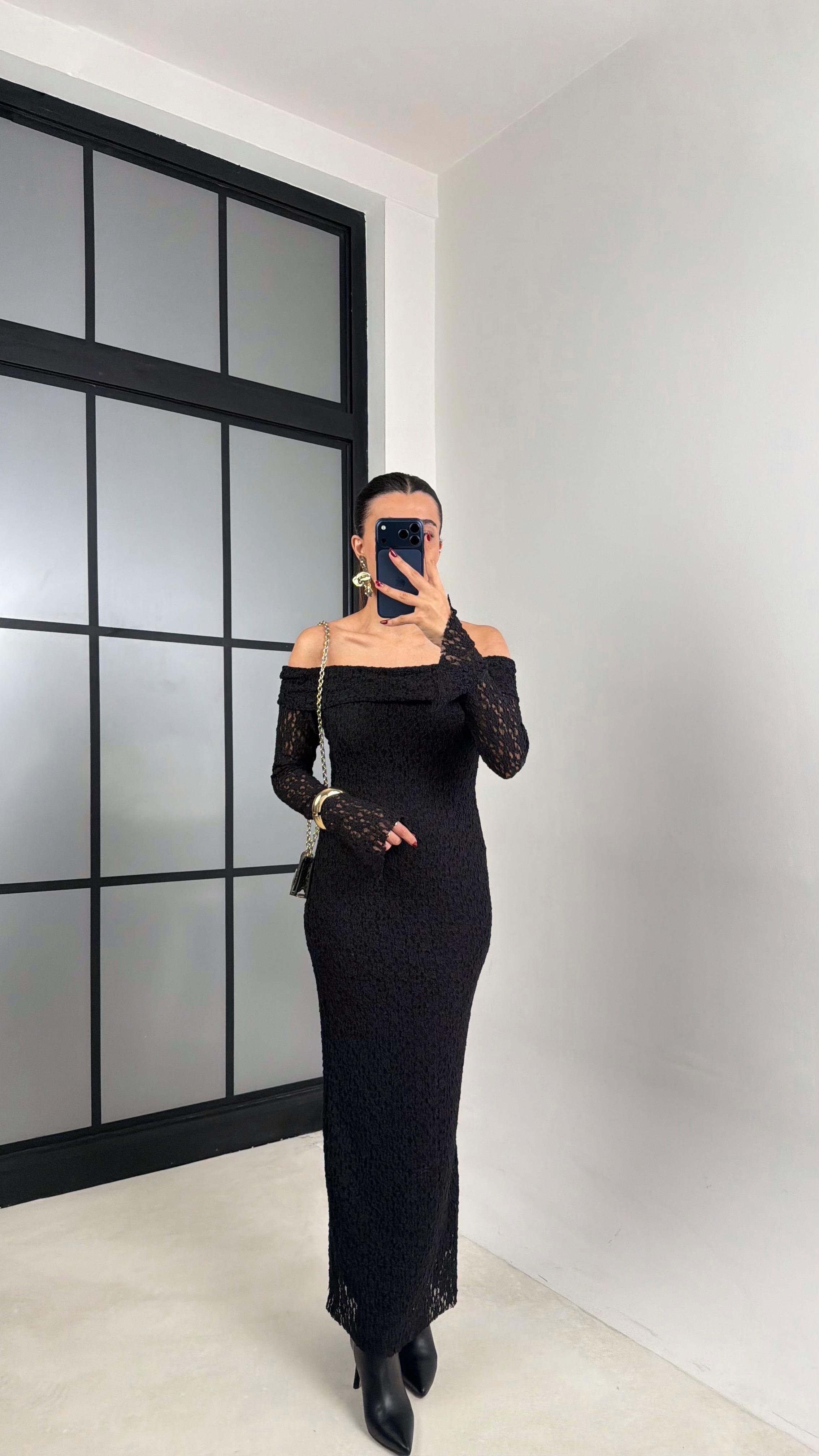 Siyah Madonna Yaka Dantelli Astarlı Elbise GAUS-00664GAUSELBİSEGAUS-00664