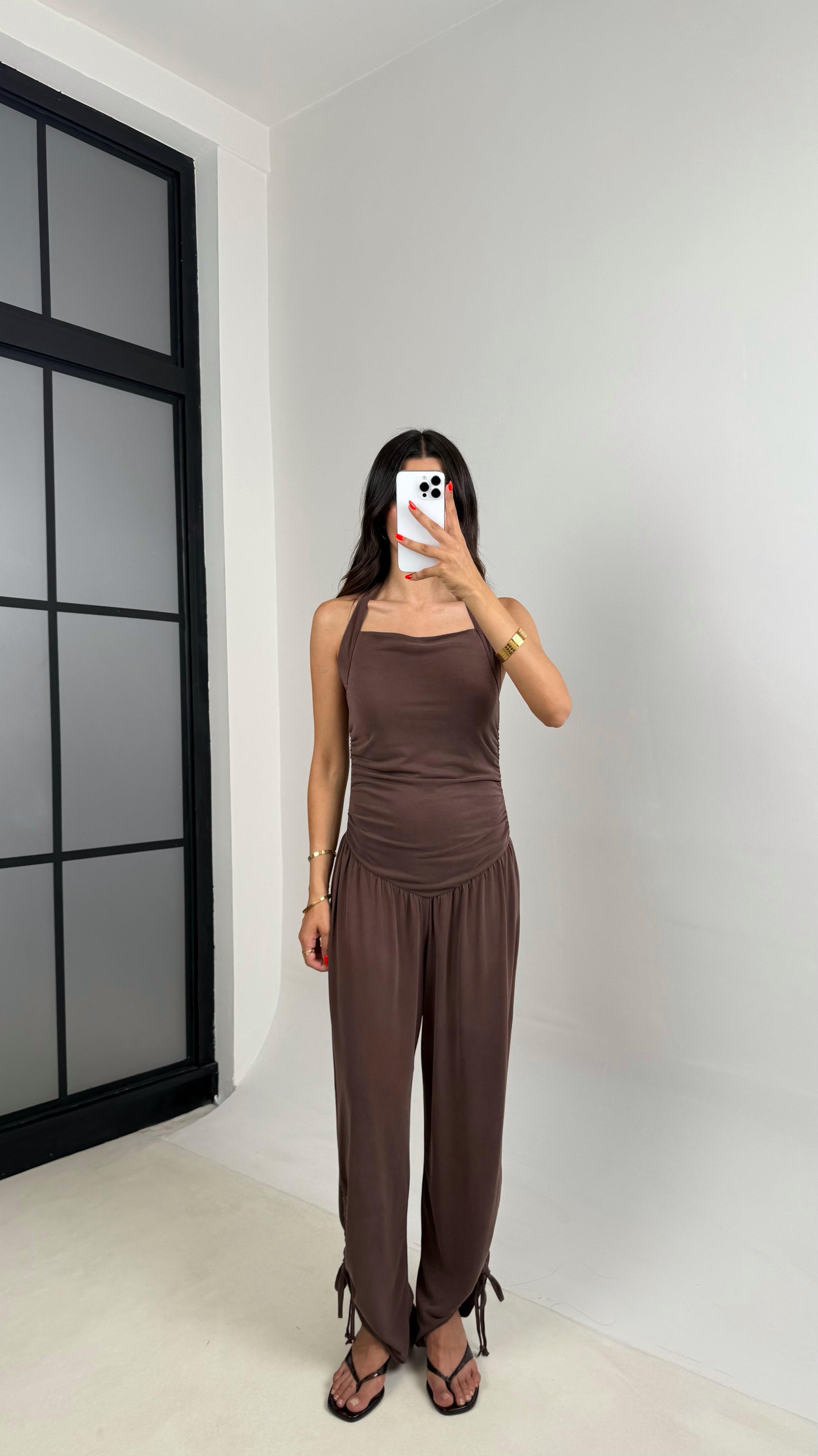 Kahve Boyundan Bağlamalı Paça Detaylı Muadil Modal Tulum GAUS-005GAUS الأوفرول GAUS-005