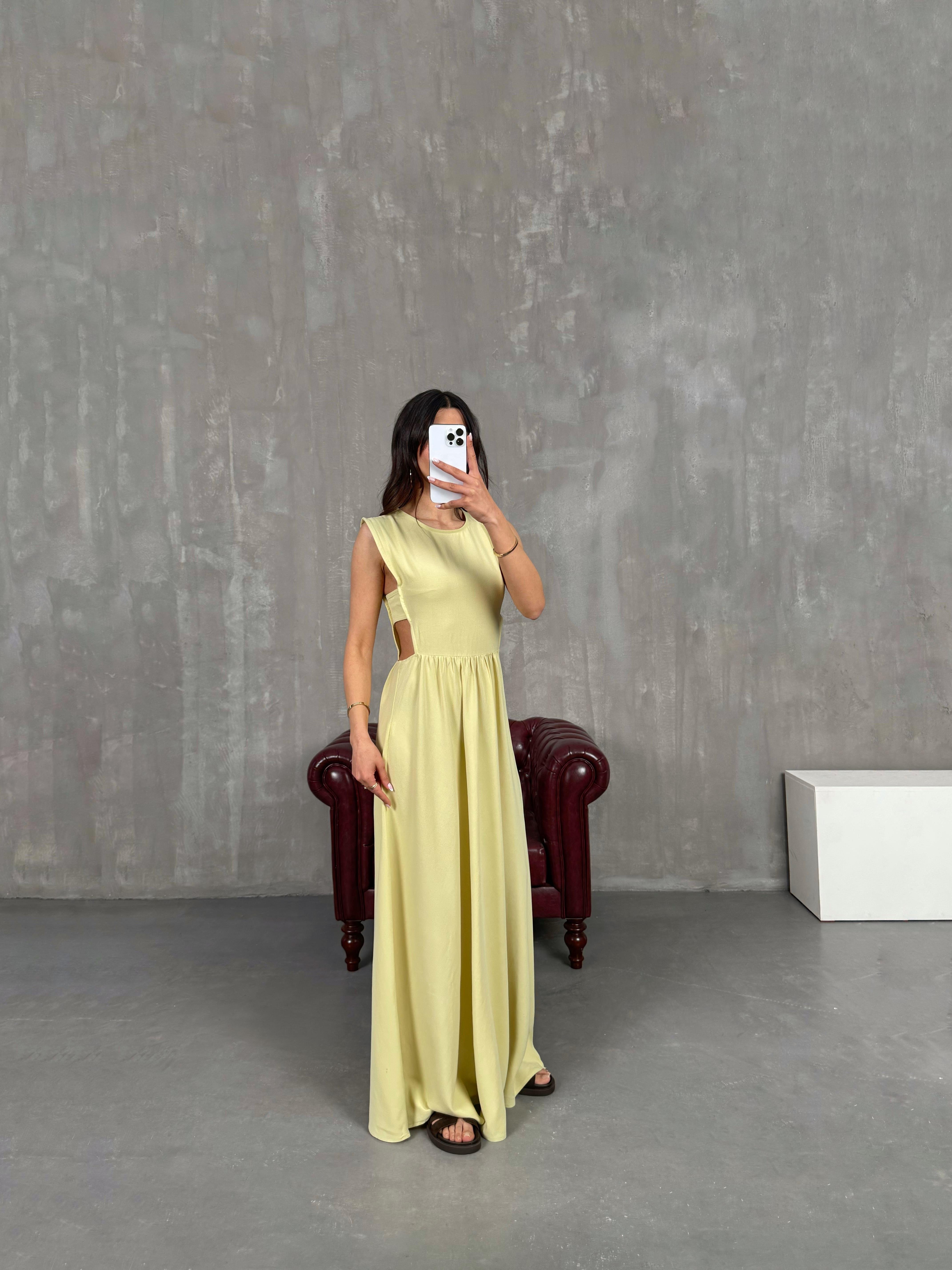 Sarı Yan Dekolteli Keten Elbise Gaus00255GausELBİSEGU1001594