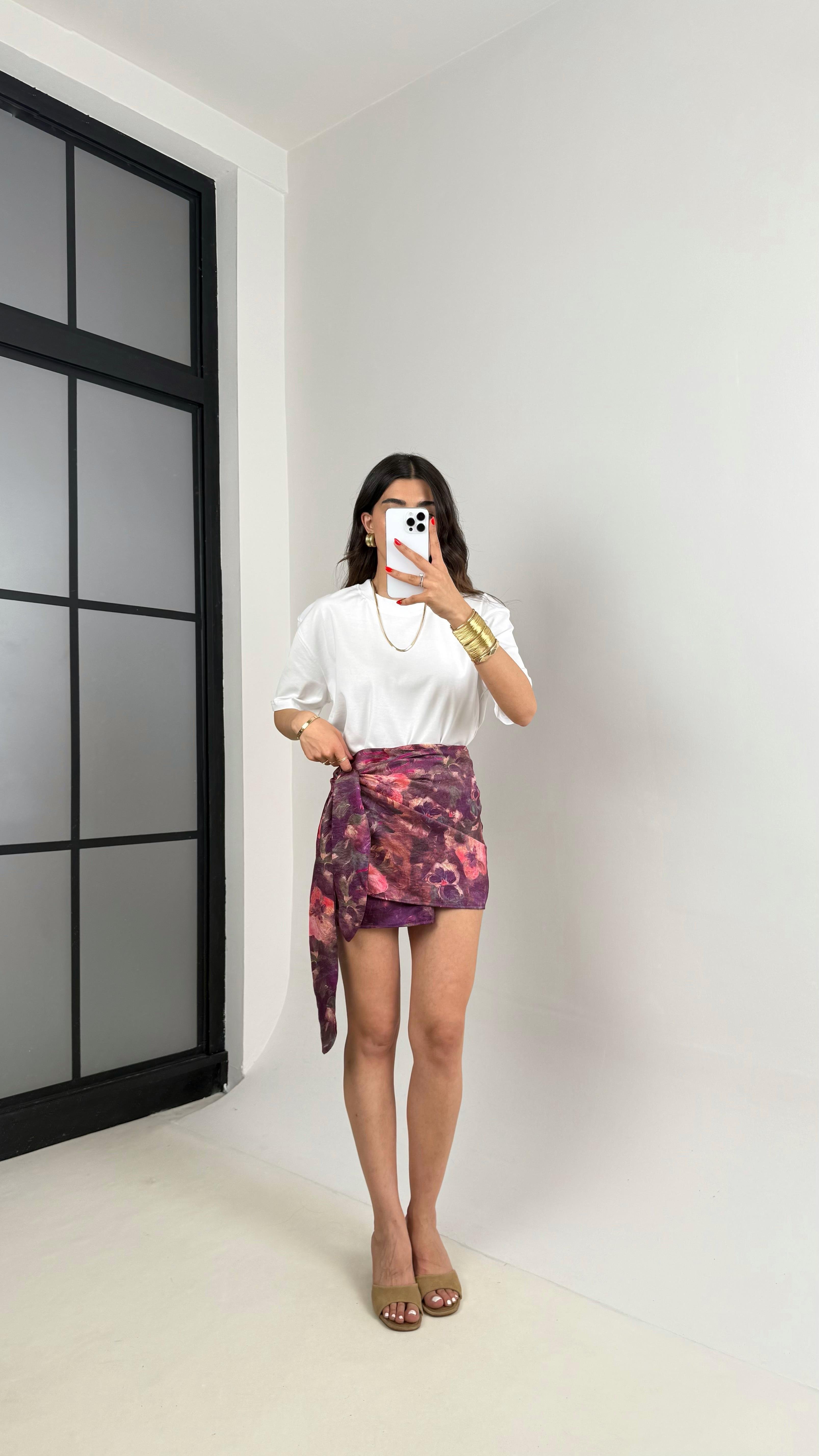 Mor Çiçek Desenli Yan Bağlama Detaylı Etek Gaus00463GausETEKGU1002083