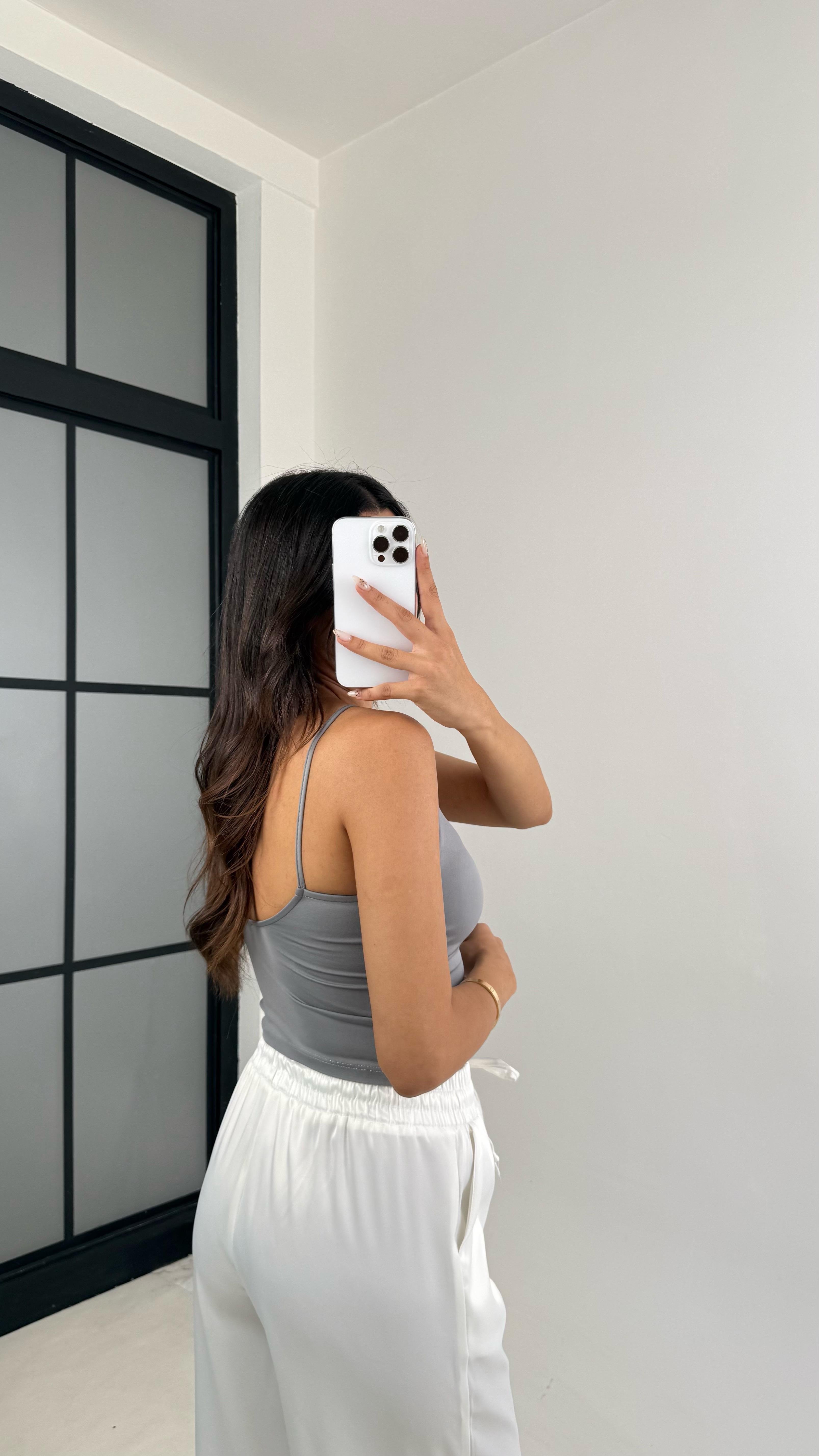 Gri Askılı Pedli Basic Crop GAUS-0084GAUSالكروب توب GAUS-0084