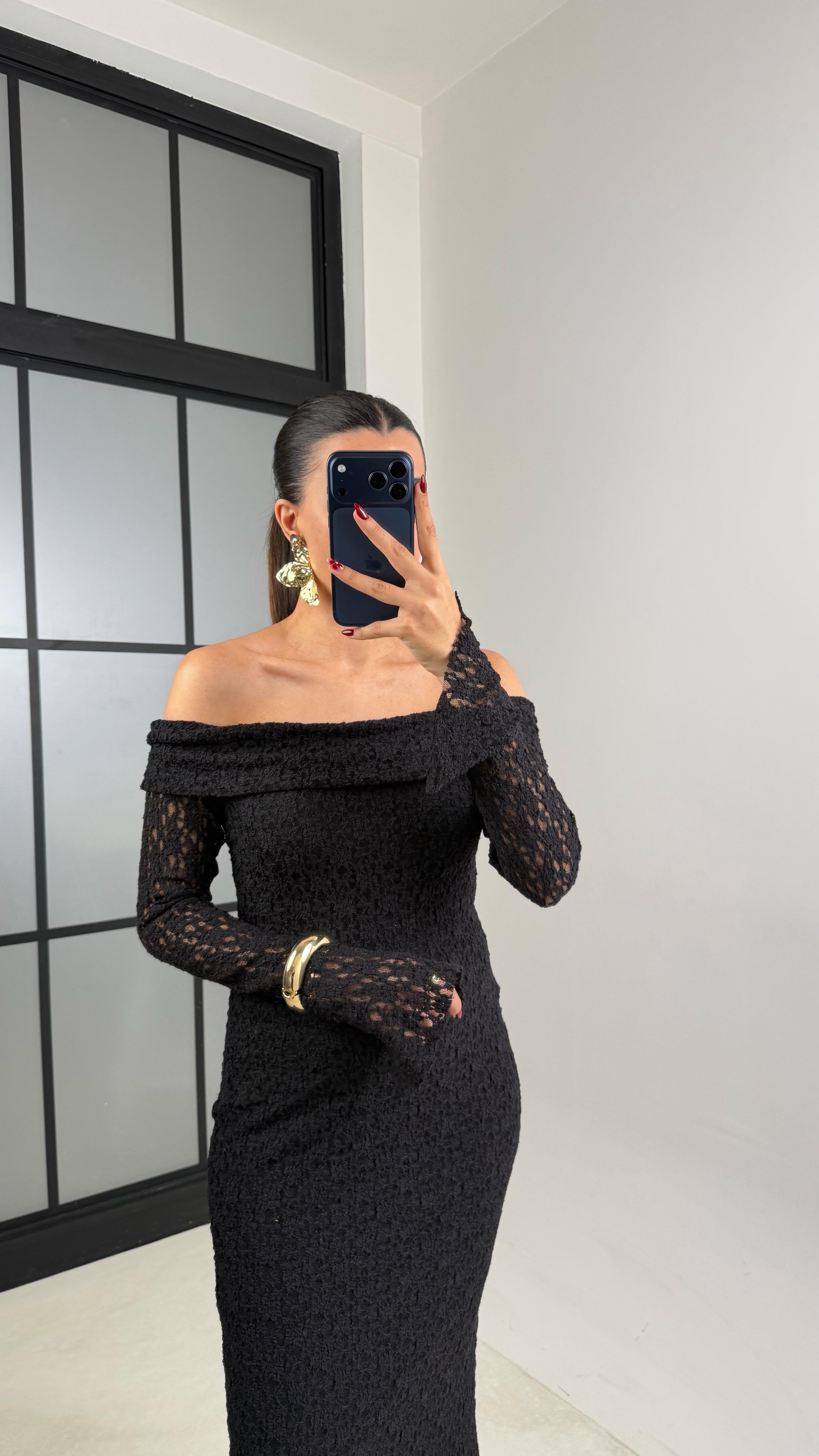 Siyah Madonna Yaka Dantelli Astarlı Elbise GAUS-00664GAUSELBİSEGAUS-00664