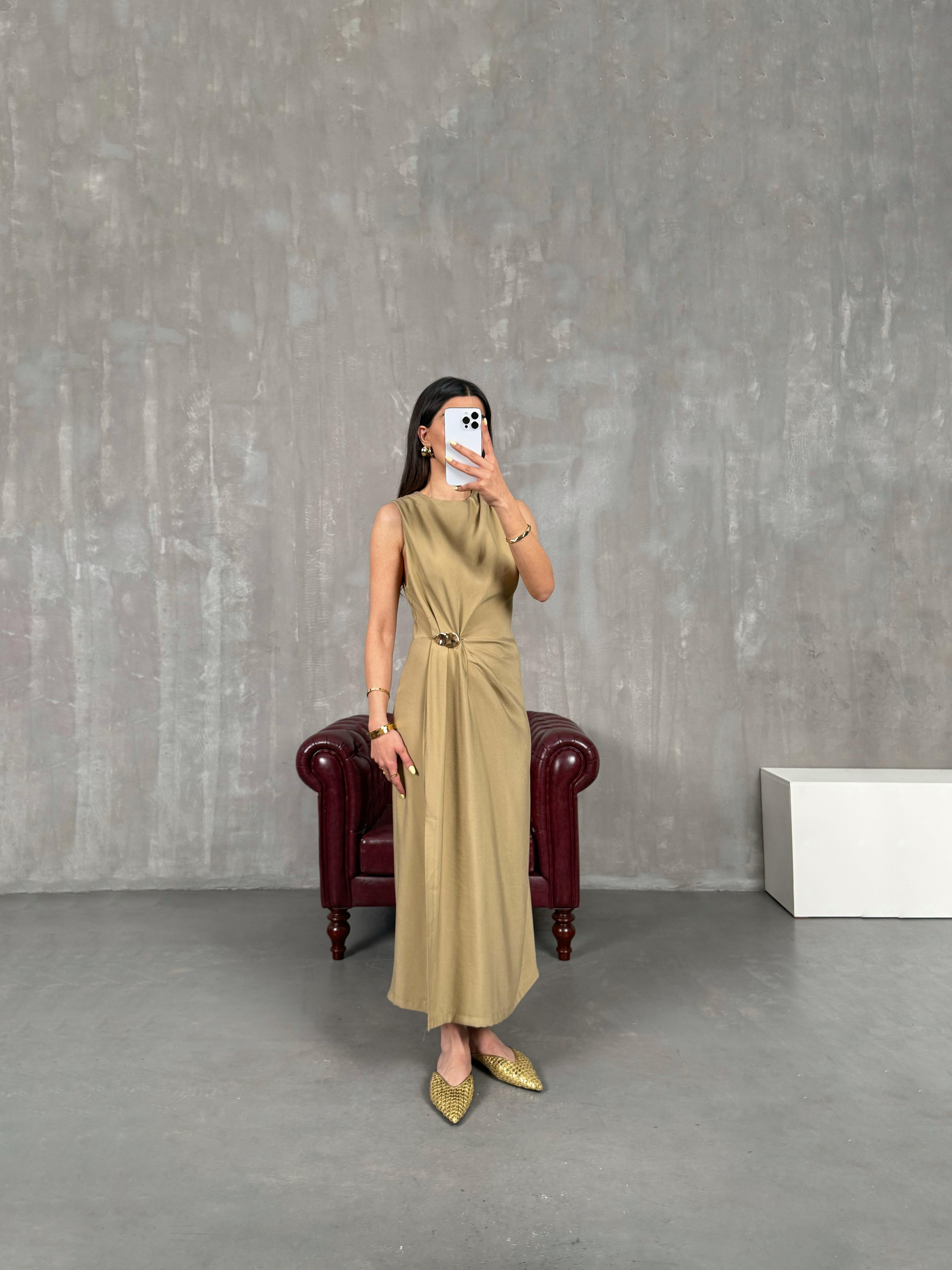 Haki Sıfır Kol Gold Detaylı Yırtmaçlı Elbise Gaus00141GausELBİSEGU1001325