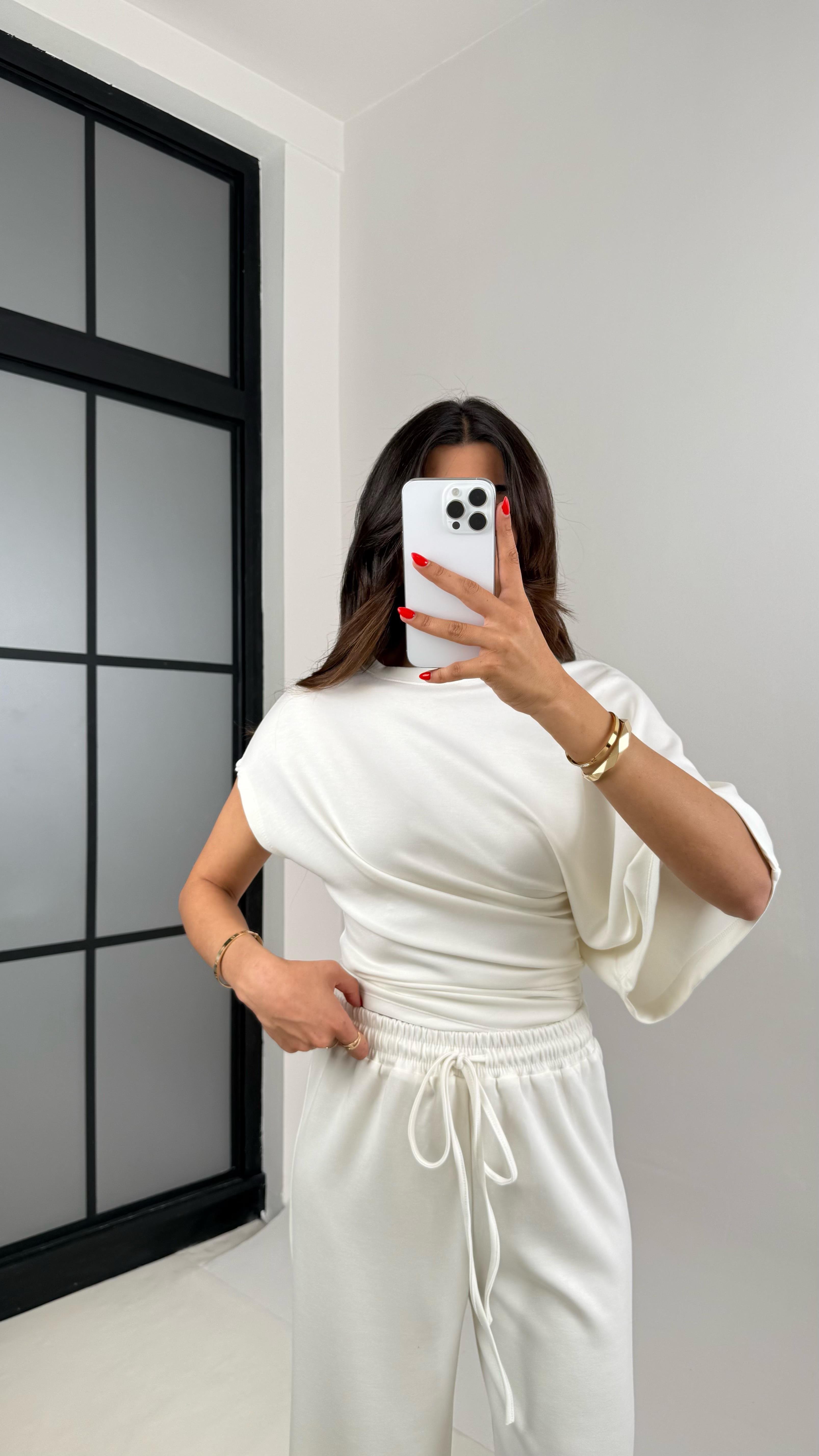 Beyaz Yarasa Kol Bluz Beli Lastikli Pantolon Tasarım Modal Kumaş Takım Gaus00490GausTAKIMGU1002148