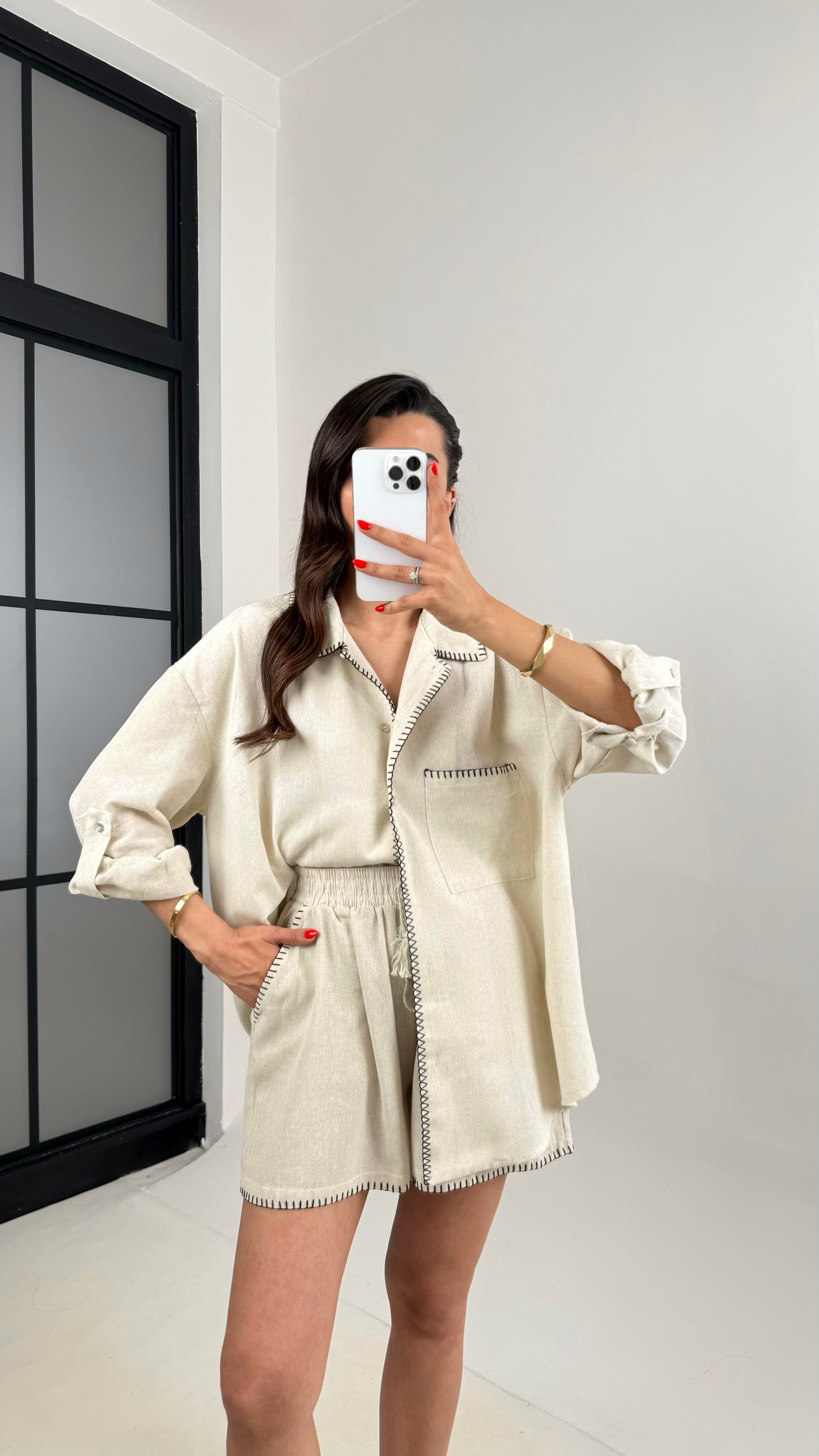 Taş Yaka Nakışlı Cep Detaylı Gömlek Beli Lastikli Şort Keten Takım Gaus00456GausTAKIMGU1002064