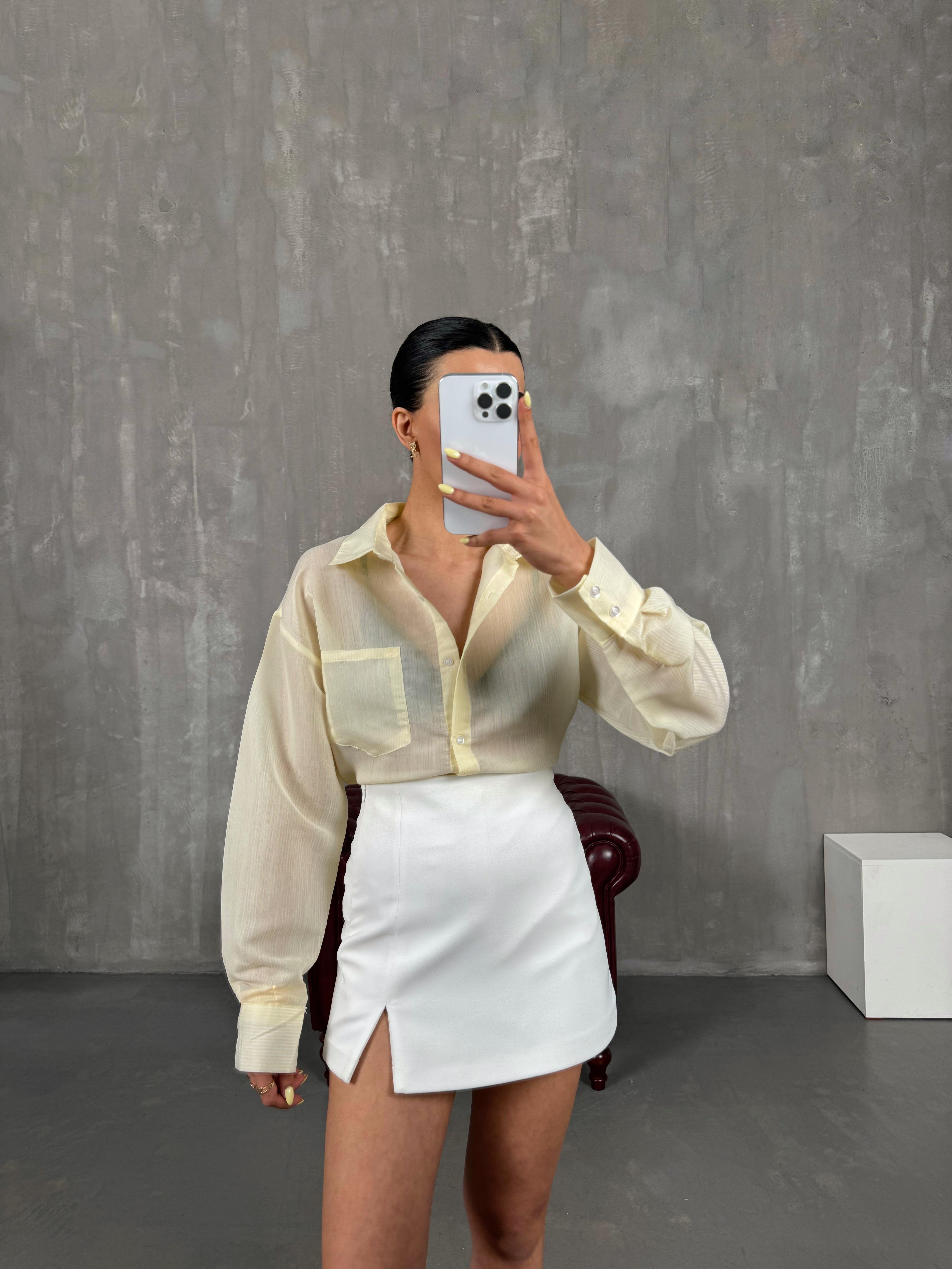 Sarı Çizgili Hafif Transparan Muadil Gömlek Gaus00153GausGÖMLEKGU1001354