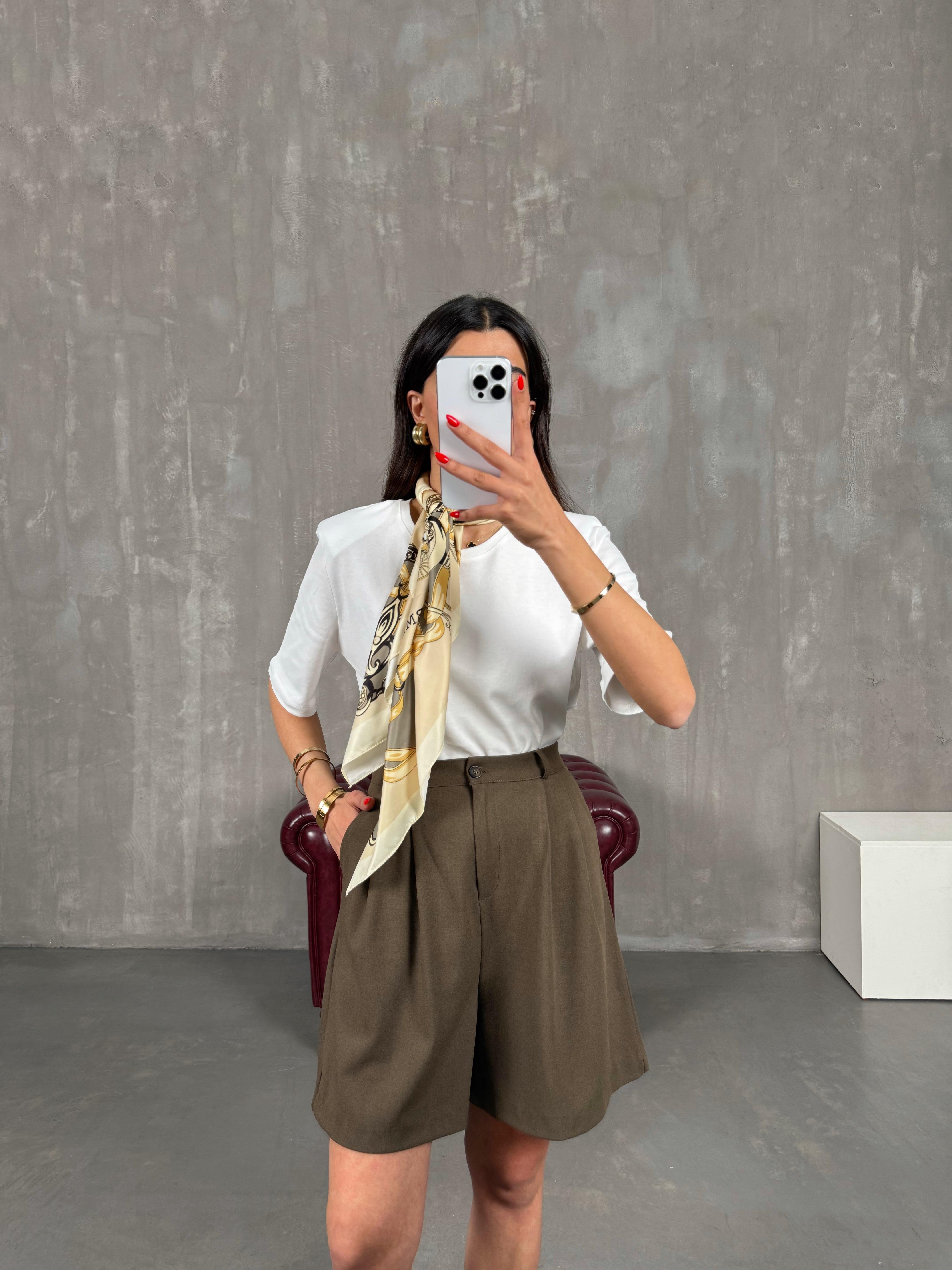 Kahve Vatkalı Astarlı Yelek Şehir Boy Şort Takım Gaus00173GausTAKIMGU1001401