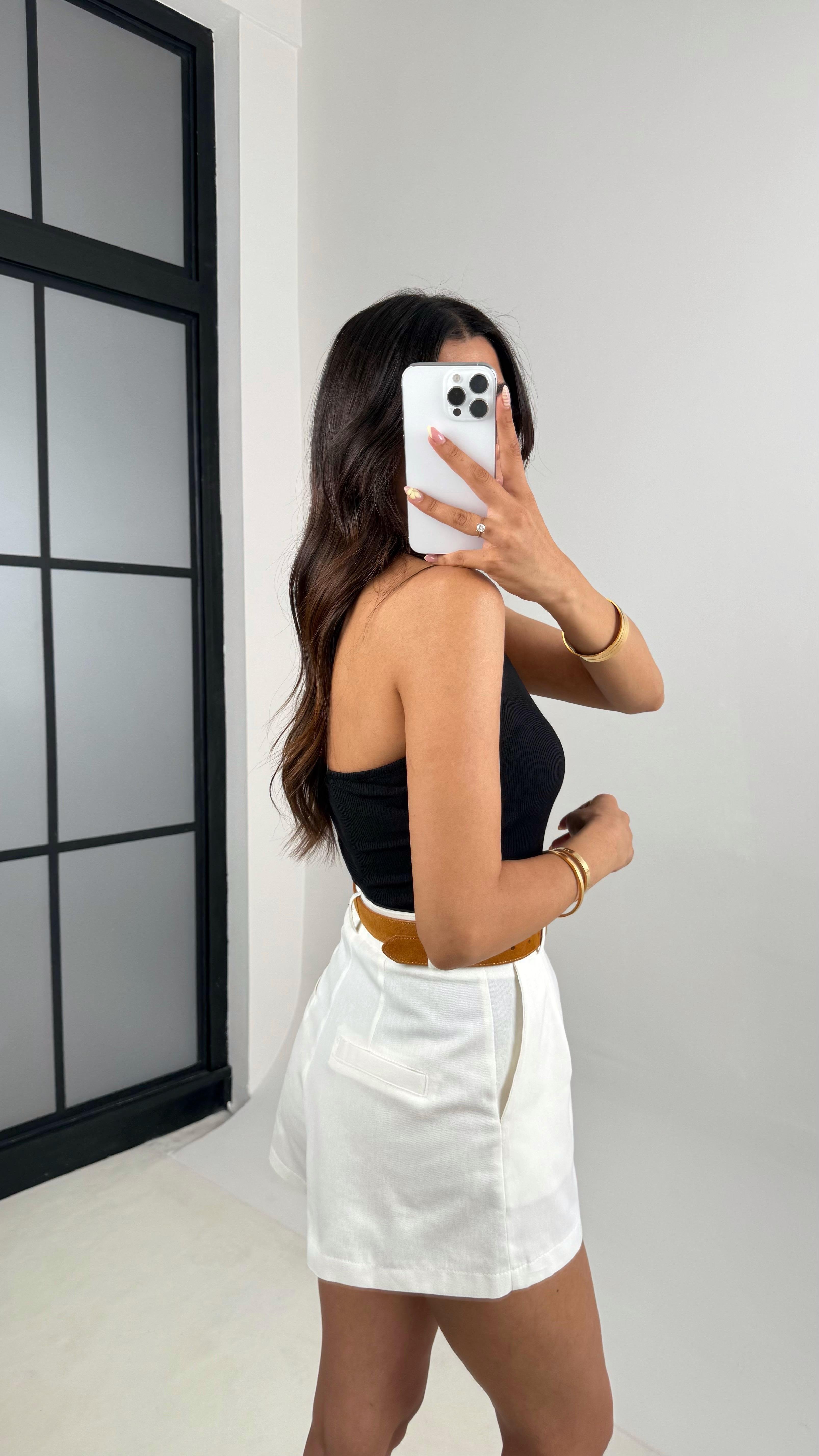 Beyaz Premium Gabardin Şort Gaus00681GausŞORTGU1002575