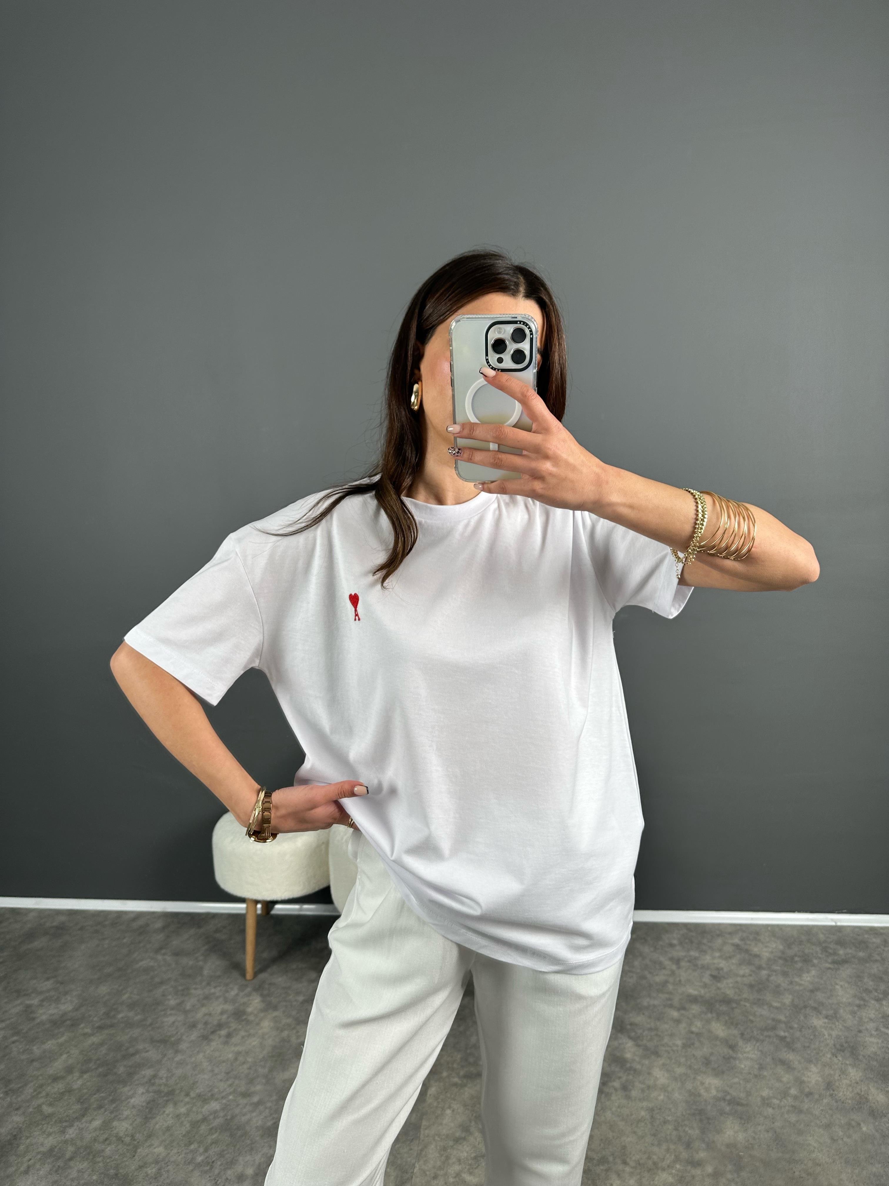 Beyaz Oversize A TshirtGausTSHIRTGU007926