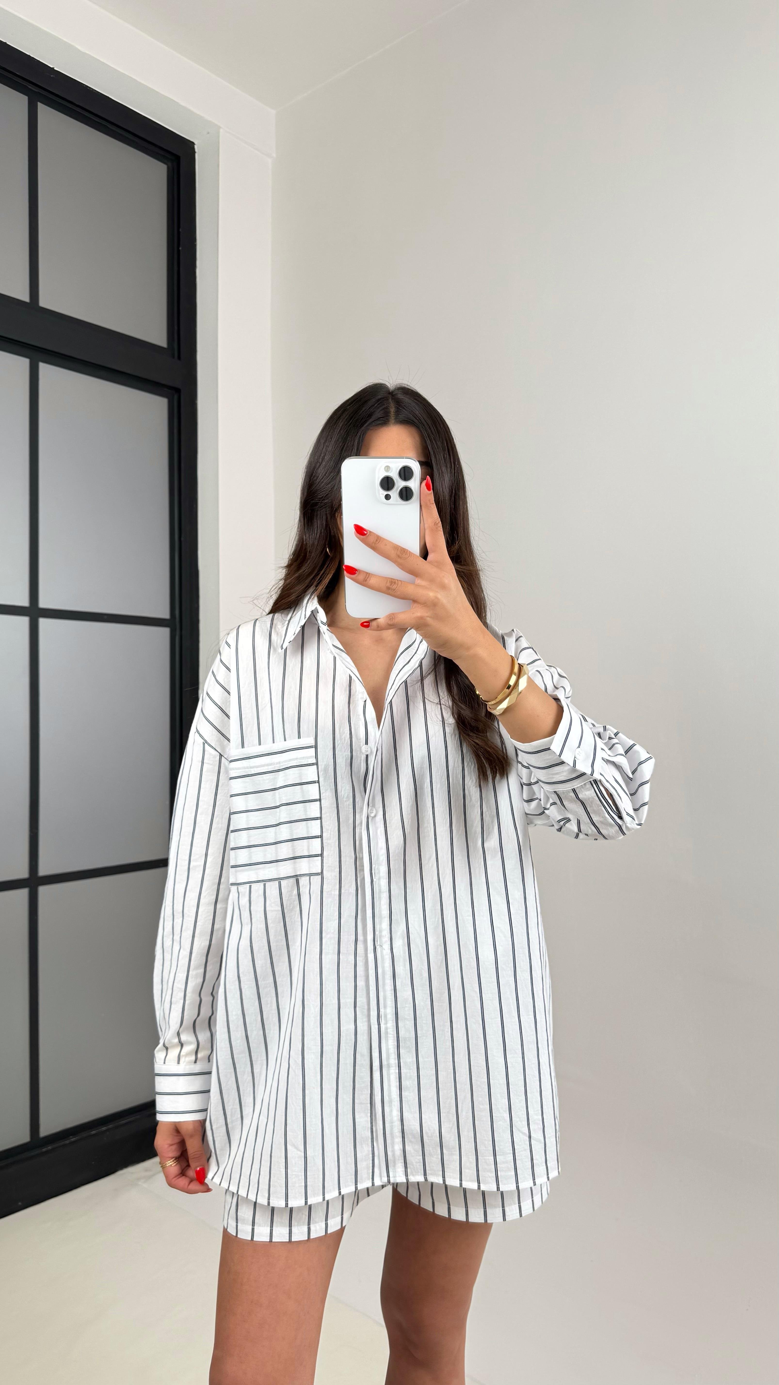 Beyaz Siyah Çizgili Gömlek Şort İkili Keten Takım Gaus00475GausTAKIMGU1002111