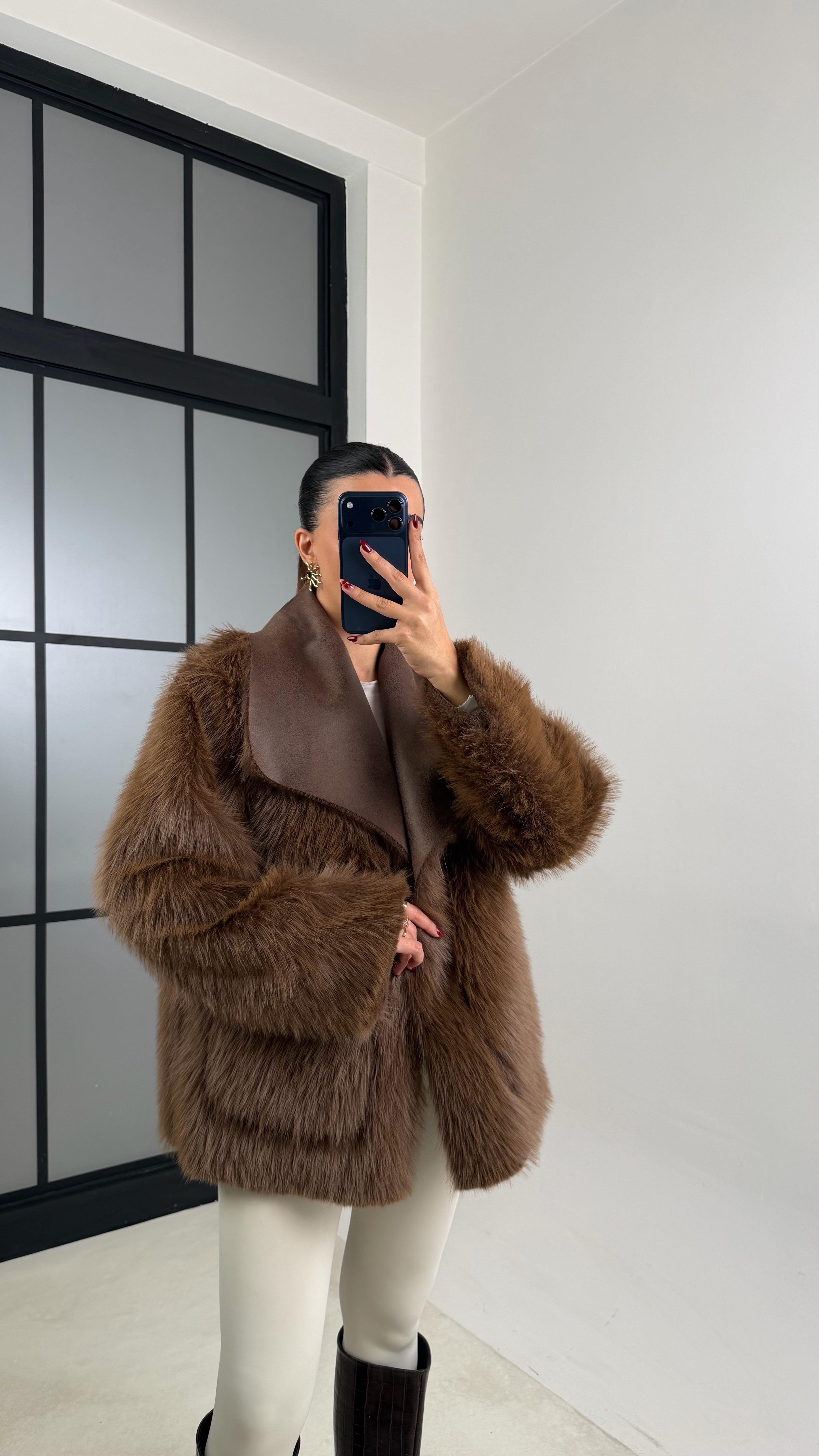 Kahve Çift Taraflı Tasarım Kürk Mont GAUS-00691GAUS الجواكيت GAUS-00691