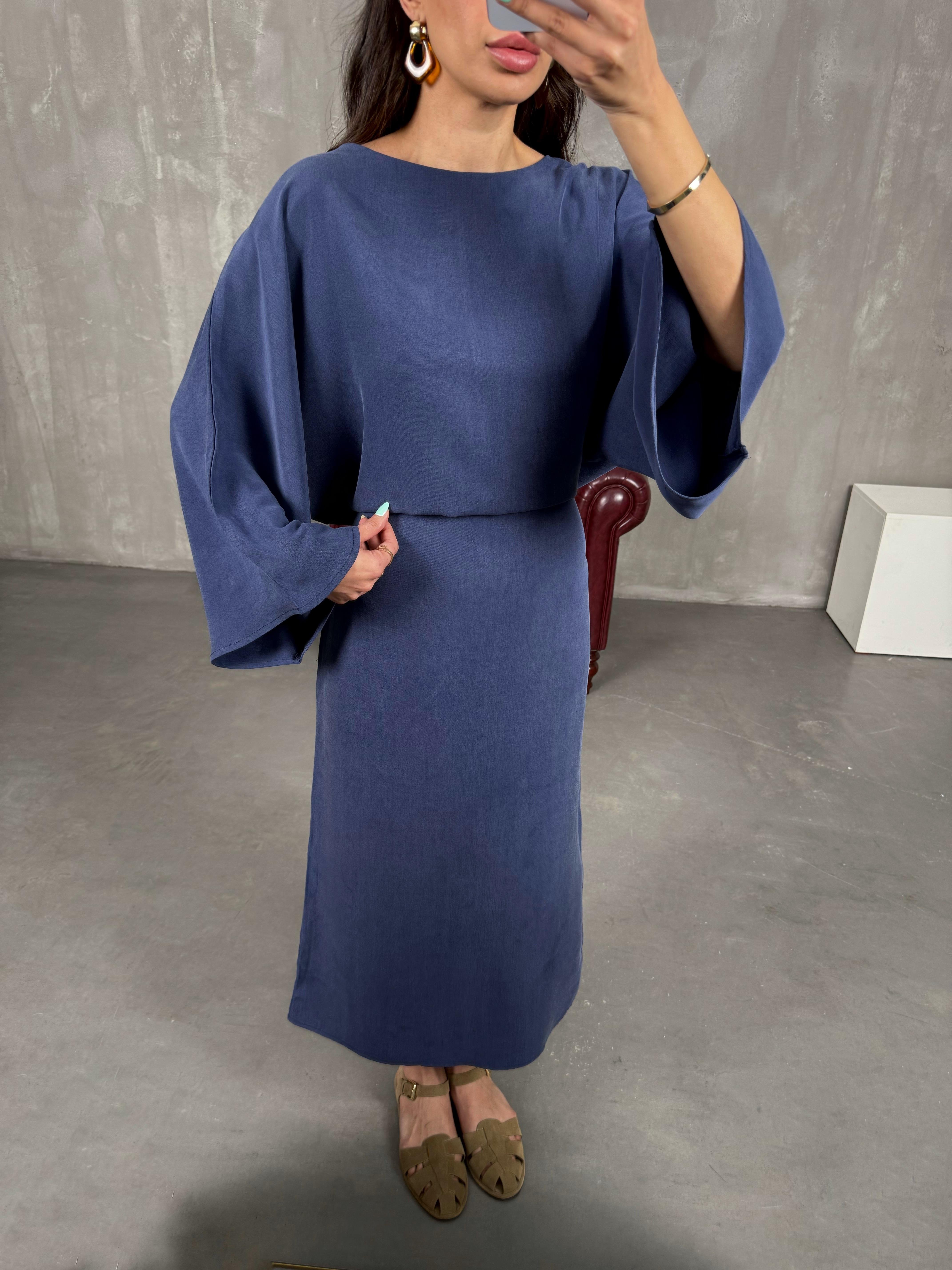 Lacivert Yarasa Kol Kuşaklı Yırtmaçlı Tensel Elbise Gaus00225GausELBİSEGU1001520