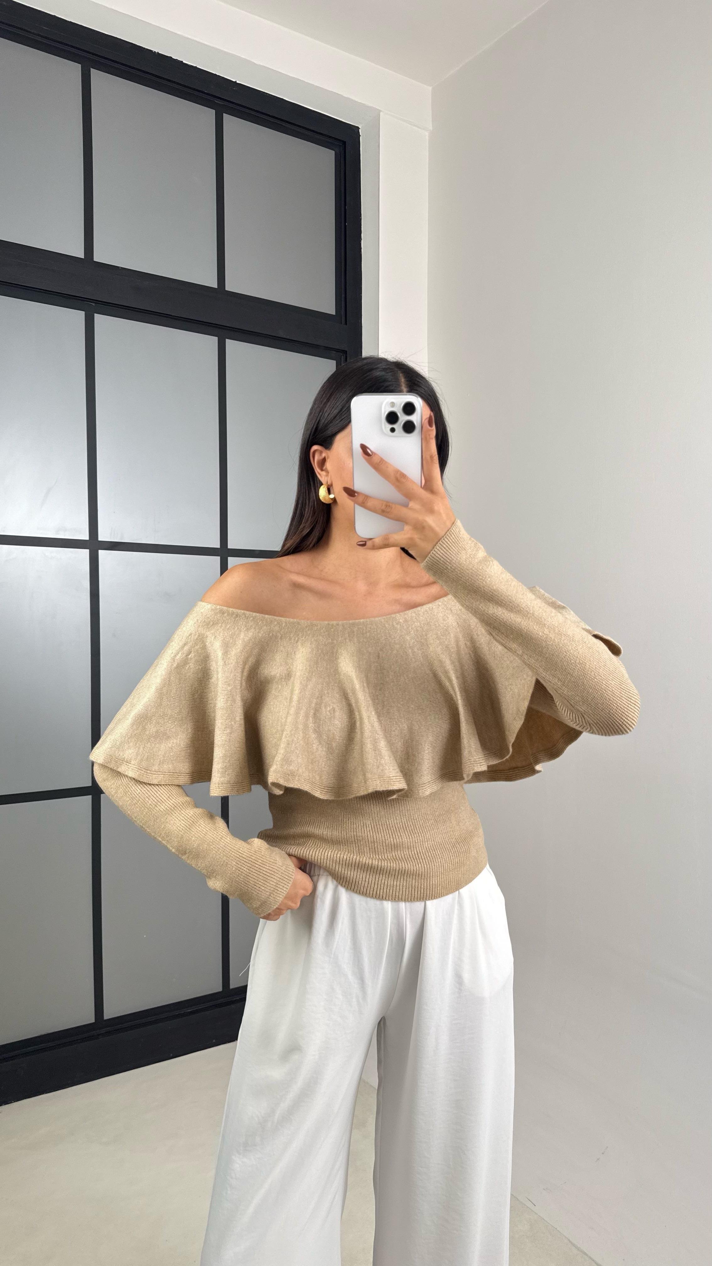 Bej Madonna Yaka Triko Kazak GAUS-00159GAUS الكنزات GAUS-00159