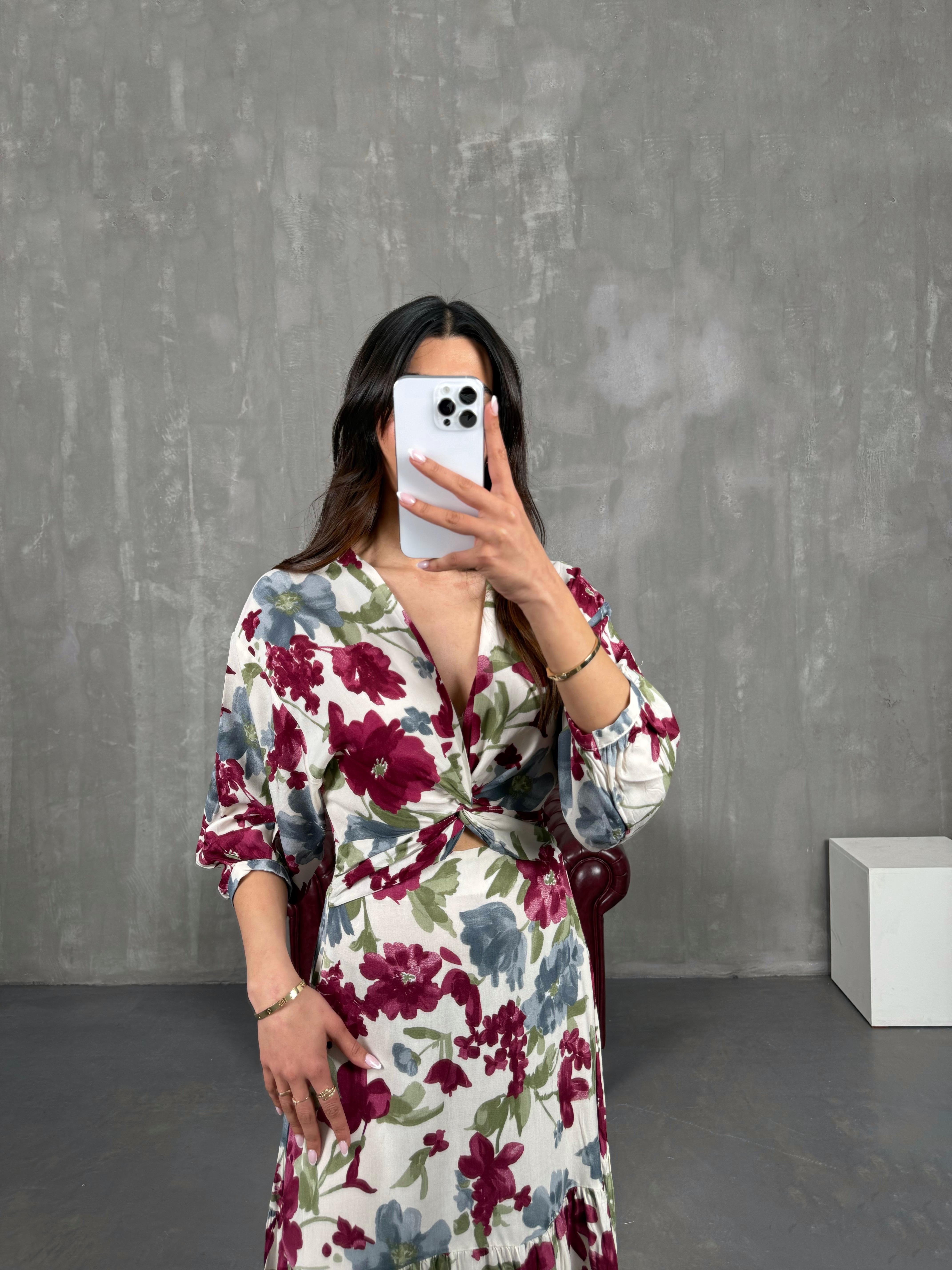 Çiçek Desenli Çapraz Dekolteli Yandan Fermuarlı Beli Lastikli Elbise Gaus00260GausELBİSEGU1001601