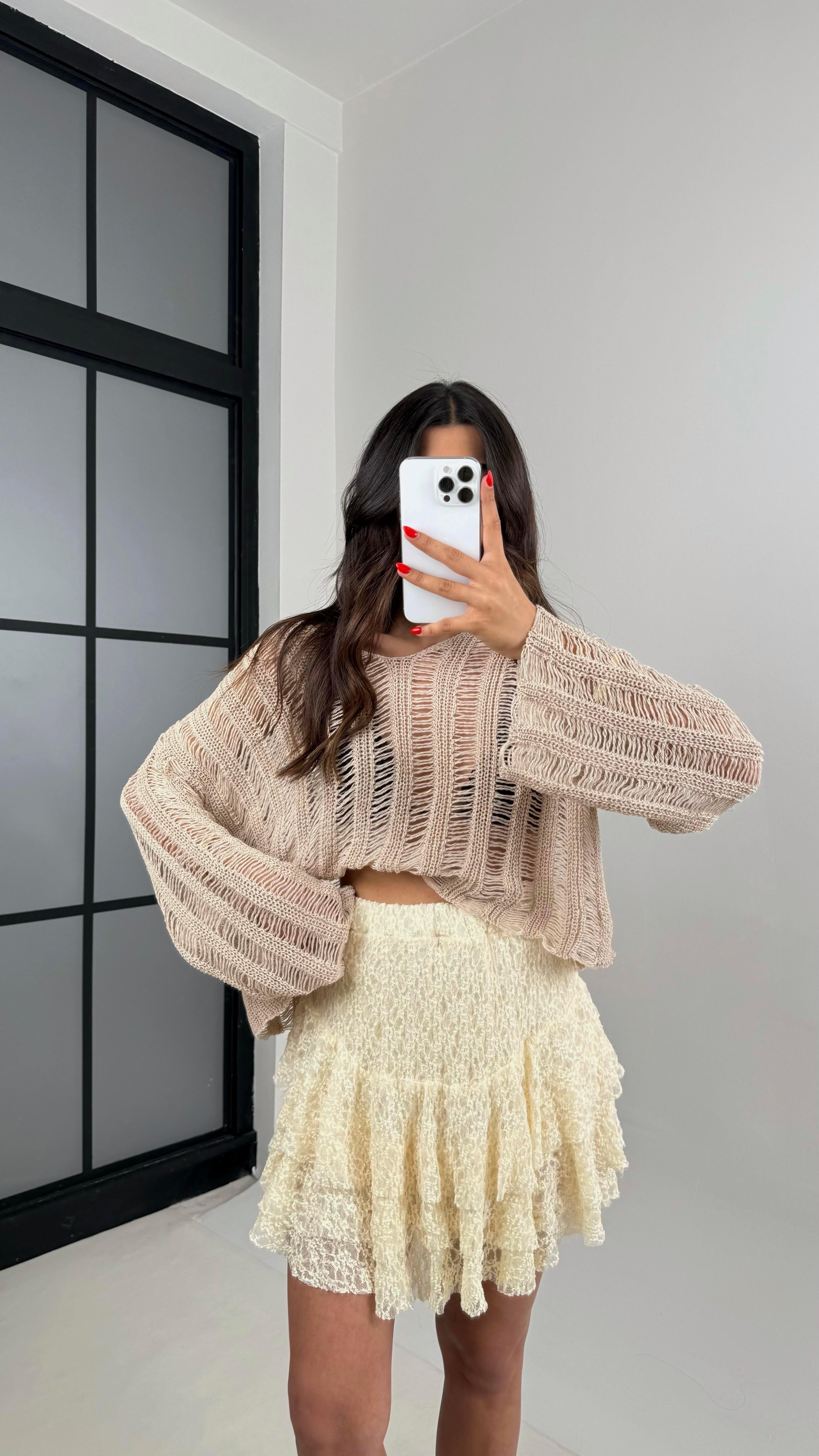 Ekru Kabartmalı Katlı Dantel Şortlu Etek Gaus00494GausETEKGU1002158