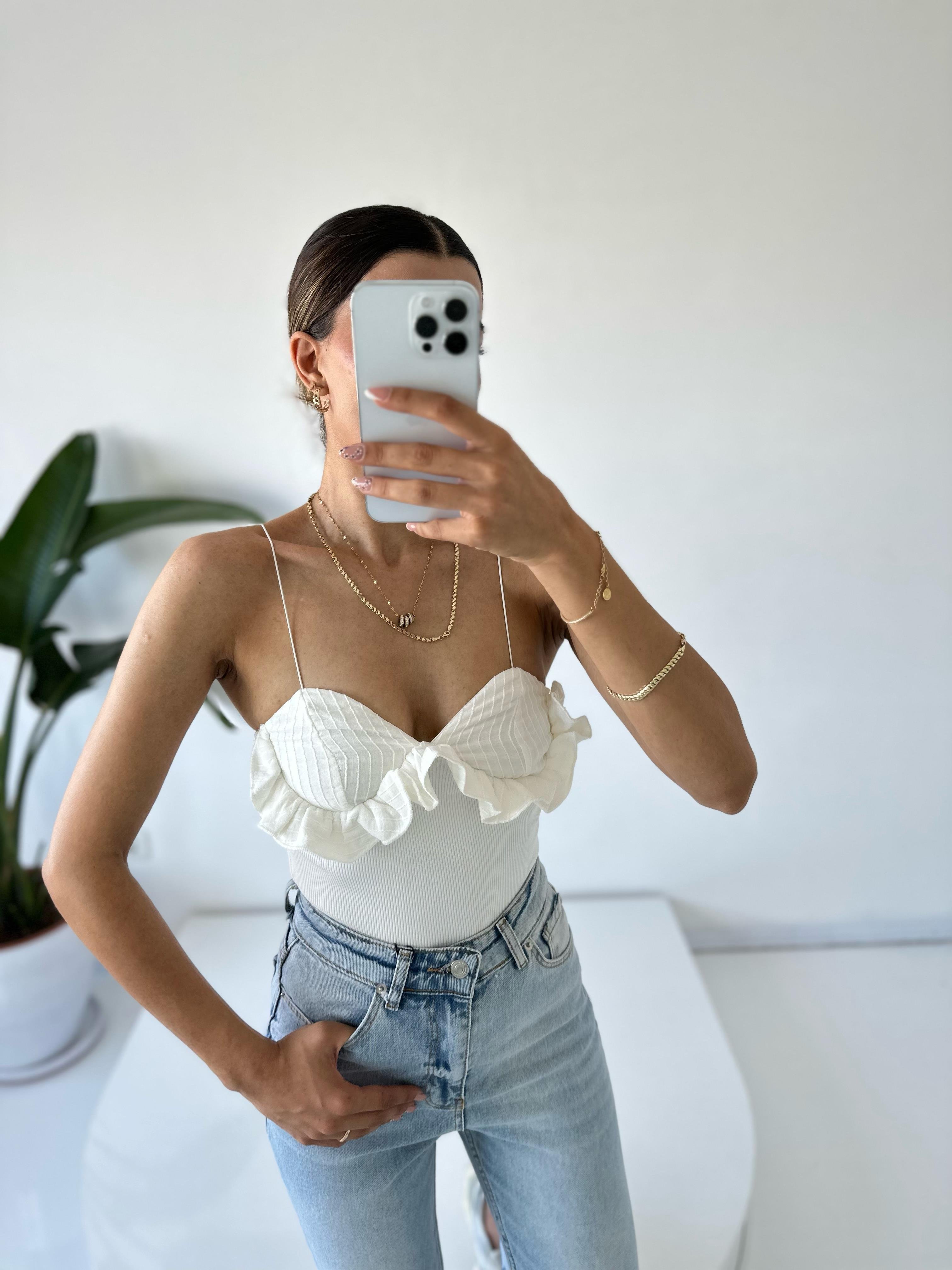 Beyaz Fırfır Detaylı Lastik Askılı BodysuitGausBODYSUİTGU001758