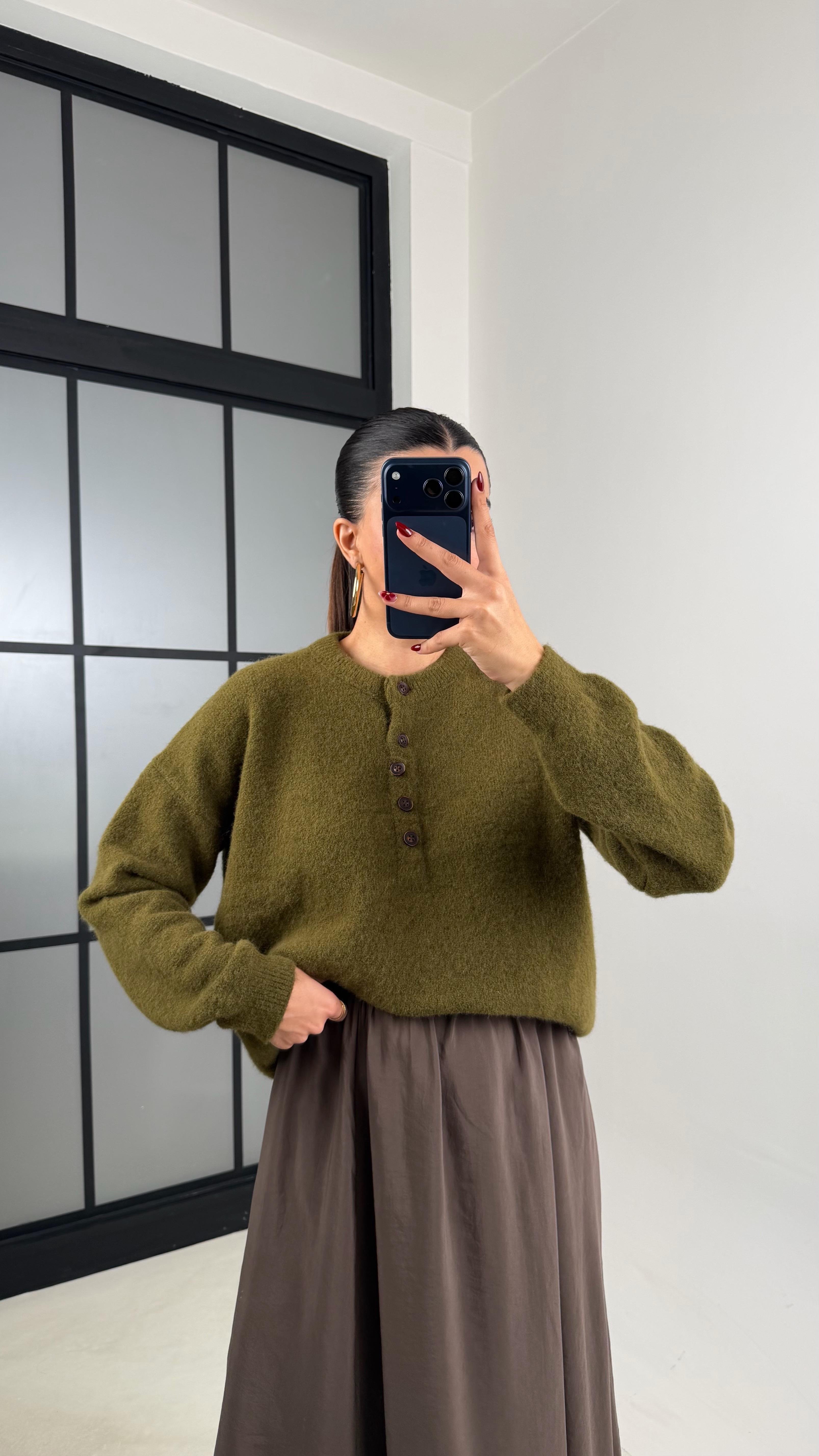 Yeşil Düğmeli Triko Kazak GAUS-00653GAUS الكنزات GAUS-00653