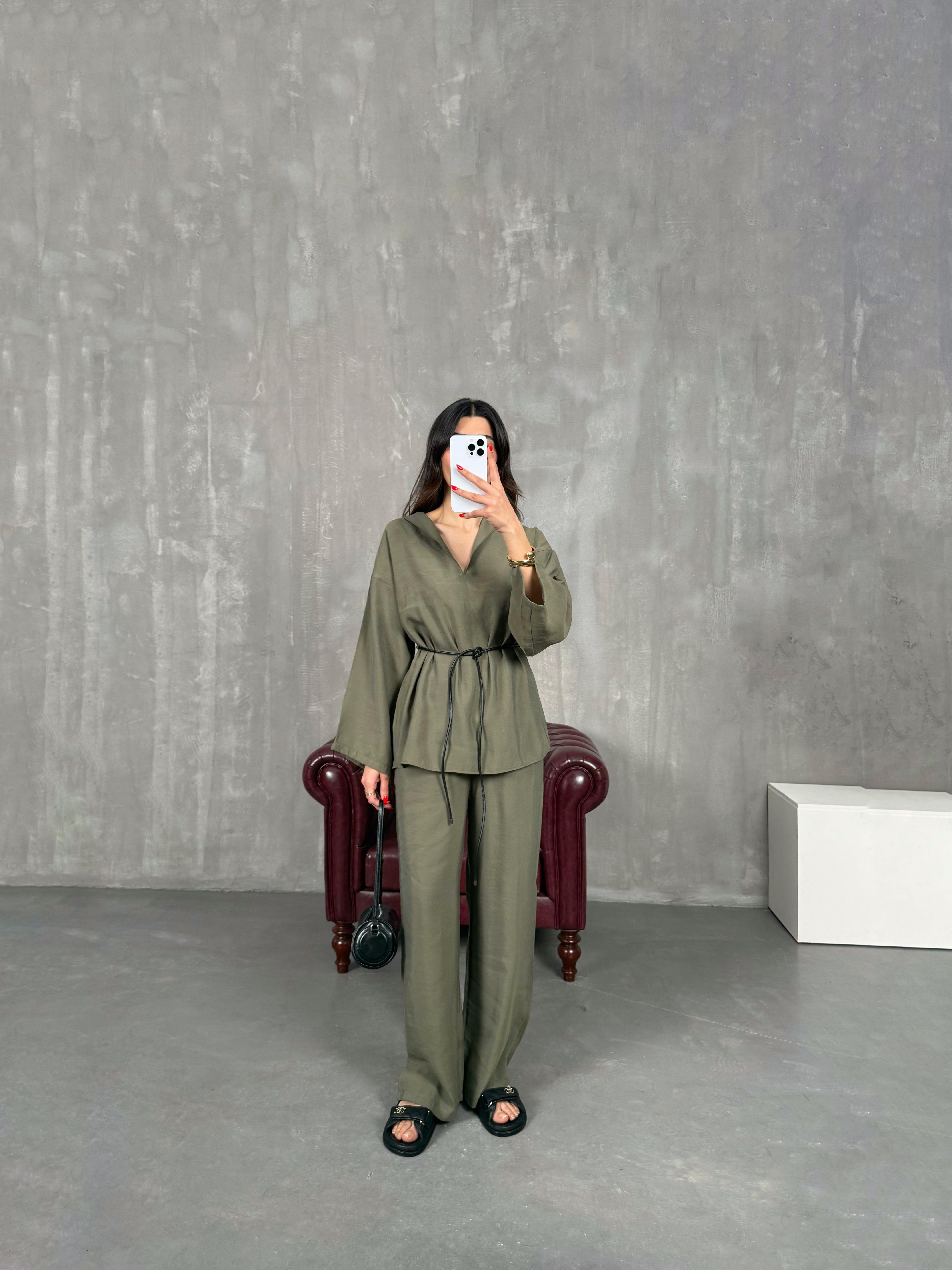 Haki V Yaka Deri Kuşaklı Tensel Takım Gaus00205GausTAKIMGU1001482