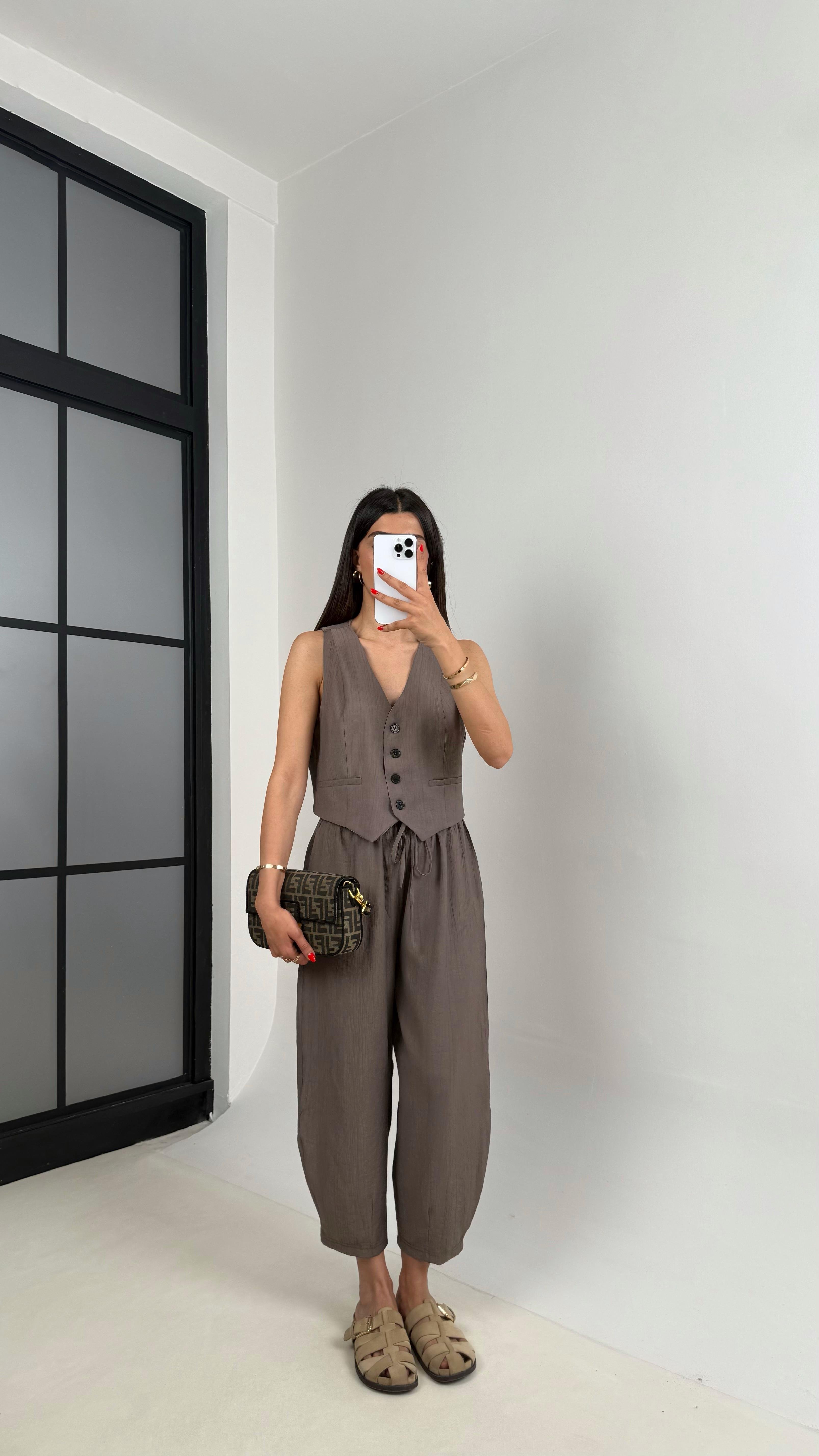 Kahve Astarlı Yelek Balon Pantolon Çilek Kumaş Takım Gaus00501GausTAKIMGU1002174