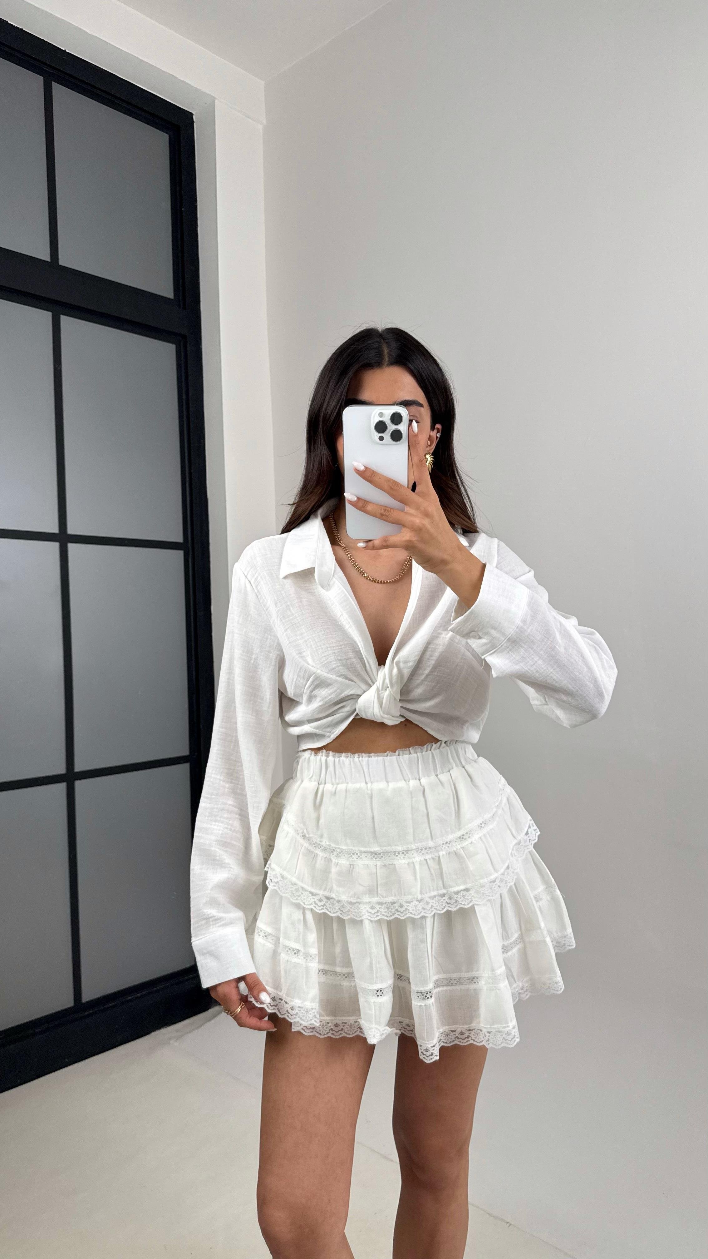 Beyaz Dantel Detaylı Astarlı Keten Şortlu Etek Gaus00430GausETEKGU1002000