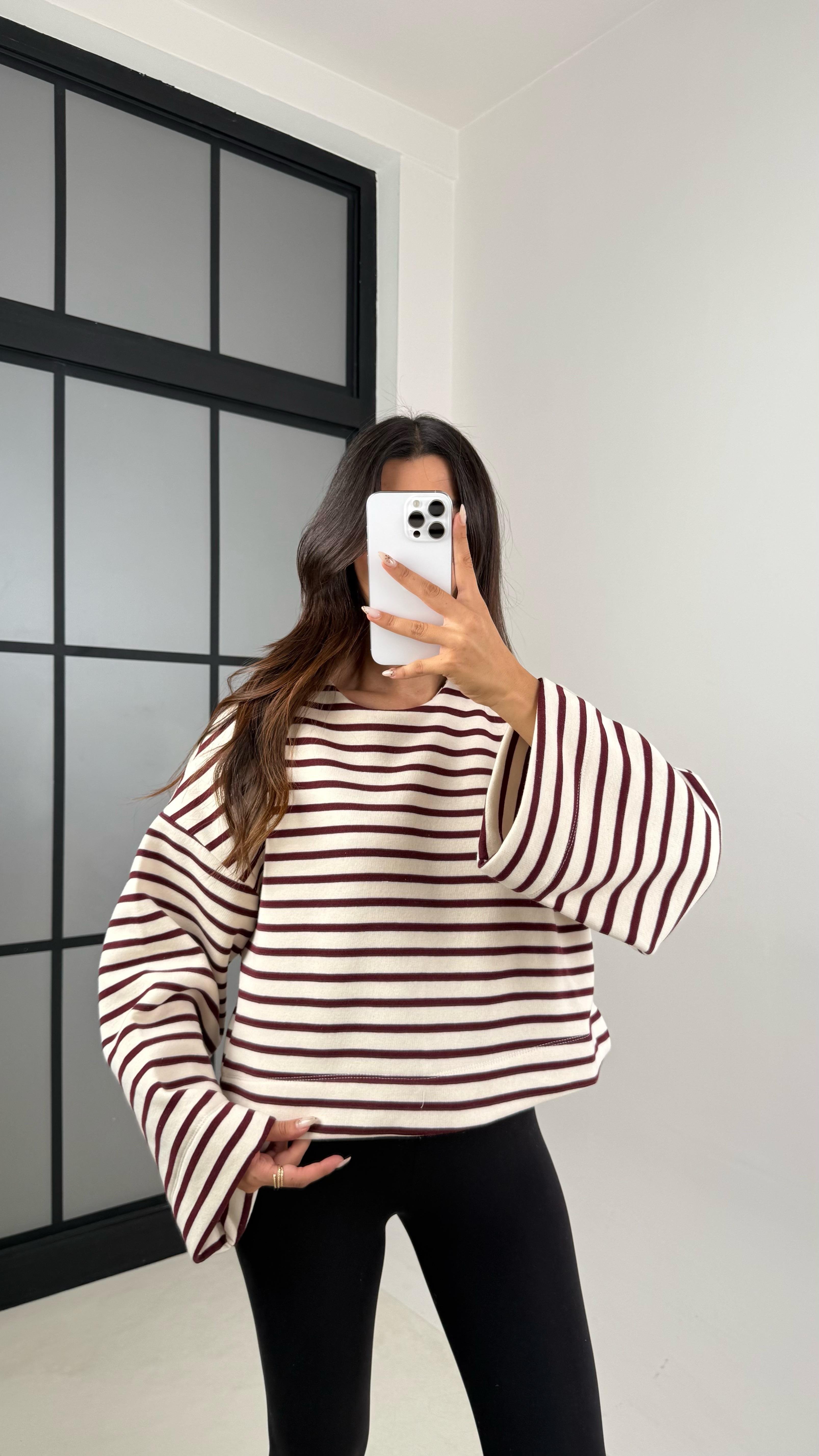 Bordo Çizgili Şardonlu Crop Kazak GAUS-00132GAUS الكنزات GAUS-00132