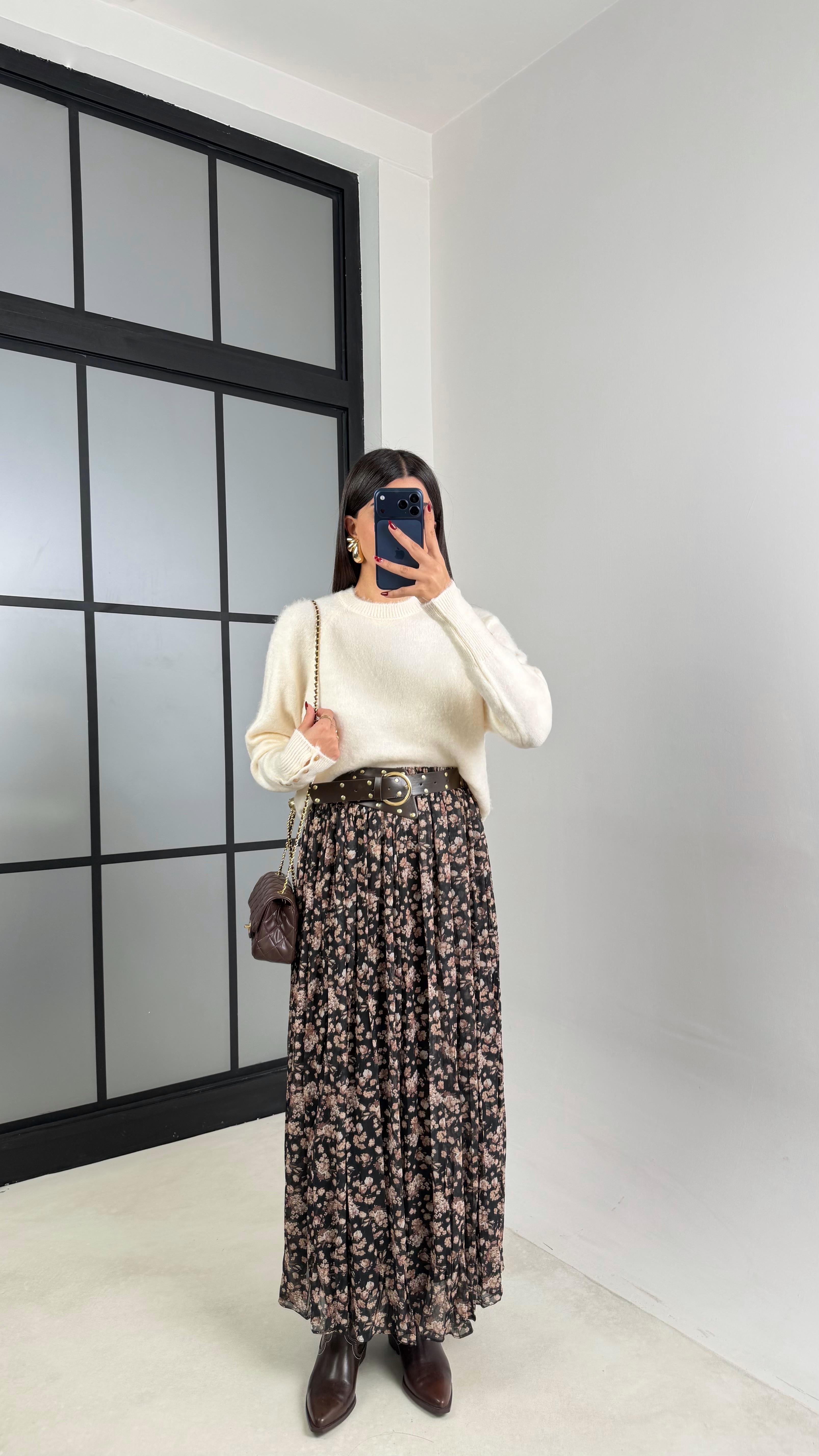 Siyah Çiçek Desenli Kemerli Astarlı Etek GAUS-00643GAUSETEKGAUS-00643