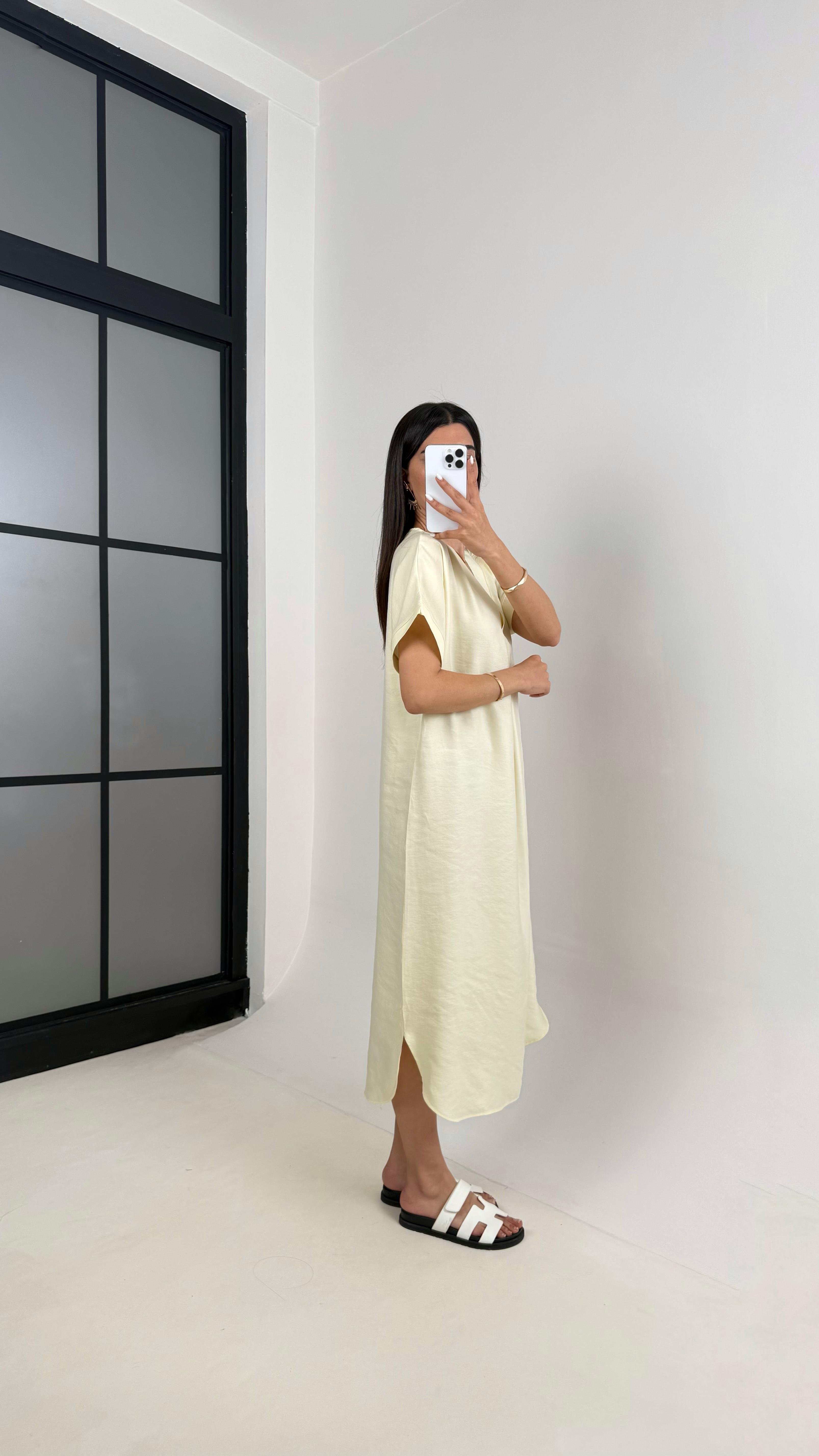 Sarı V Yaka Tensel Kırışık Kumaş Basic Elbise Gaus00436 GausELBİSEGU1002029