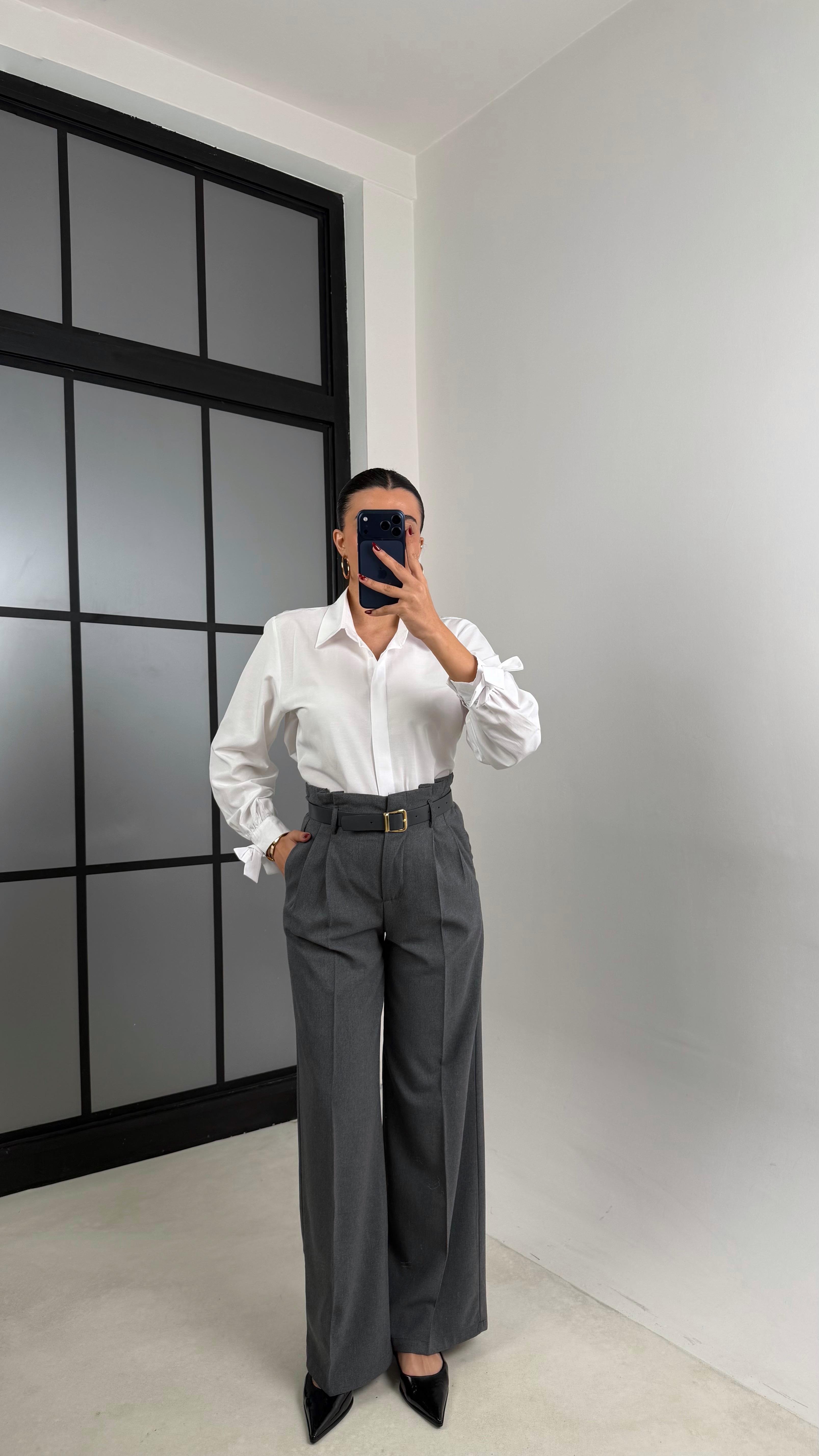 Antrasit Pile Detaylı Kemerli Kumaş Pantolon GAUS-00695GAUSPANTOLONGAUS-00695