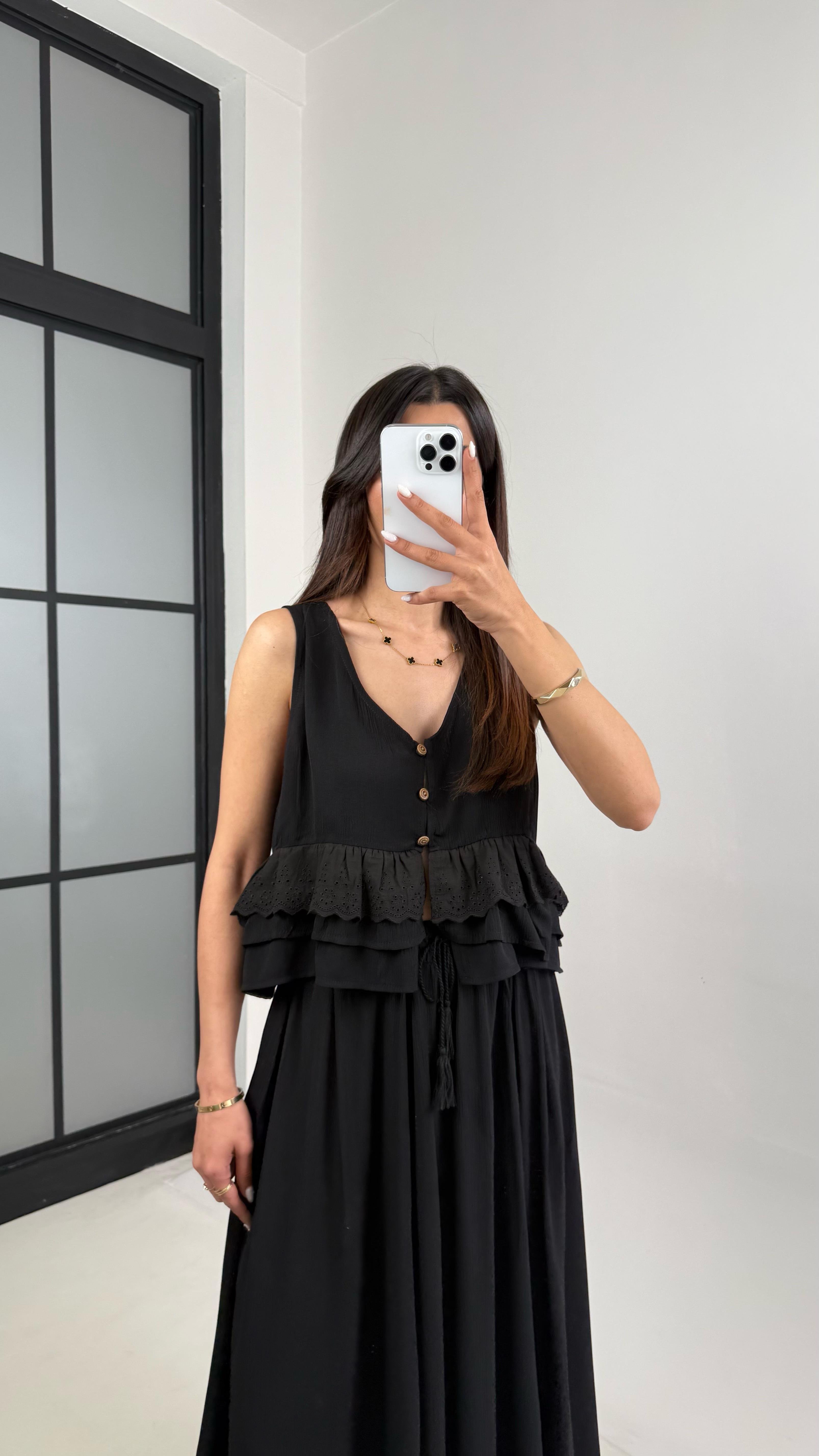 Siyah V Yaka Önü Düğmeli Bluz Astarlı Etekli Takım Gaus00439GausTAKIMGU1002016