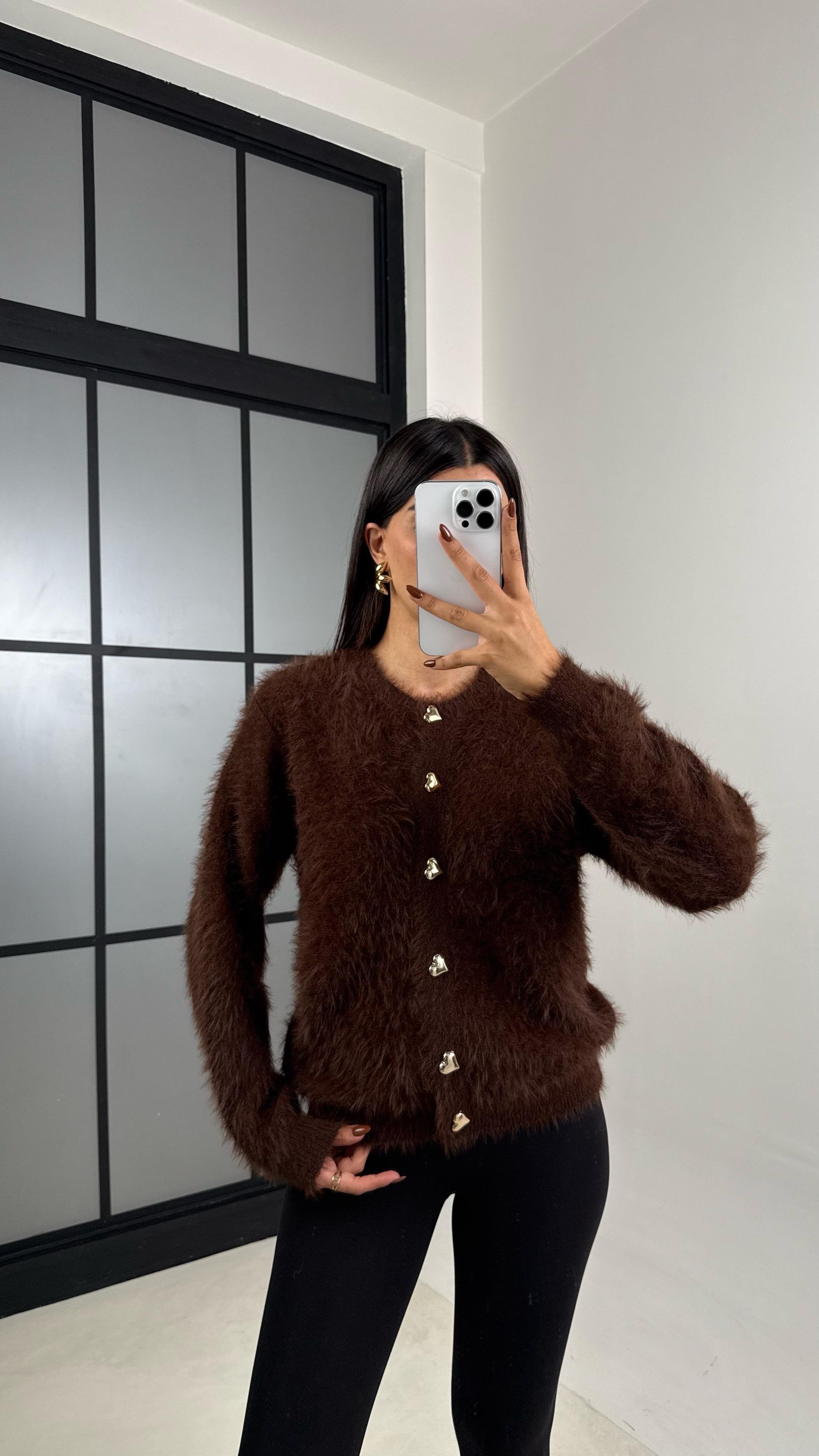 Acı Kahve Kalp Düğme Detaylı Yumuşak Dokulu Hırka GAUS-00144GAUS الكارديغان  GAUS-00144