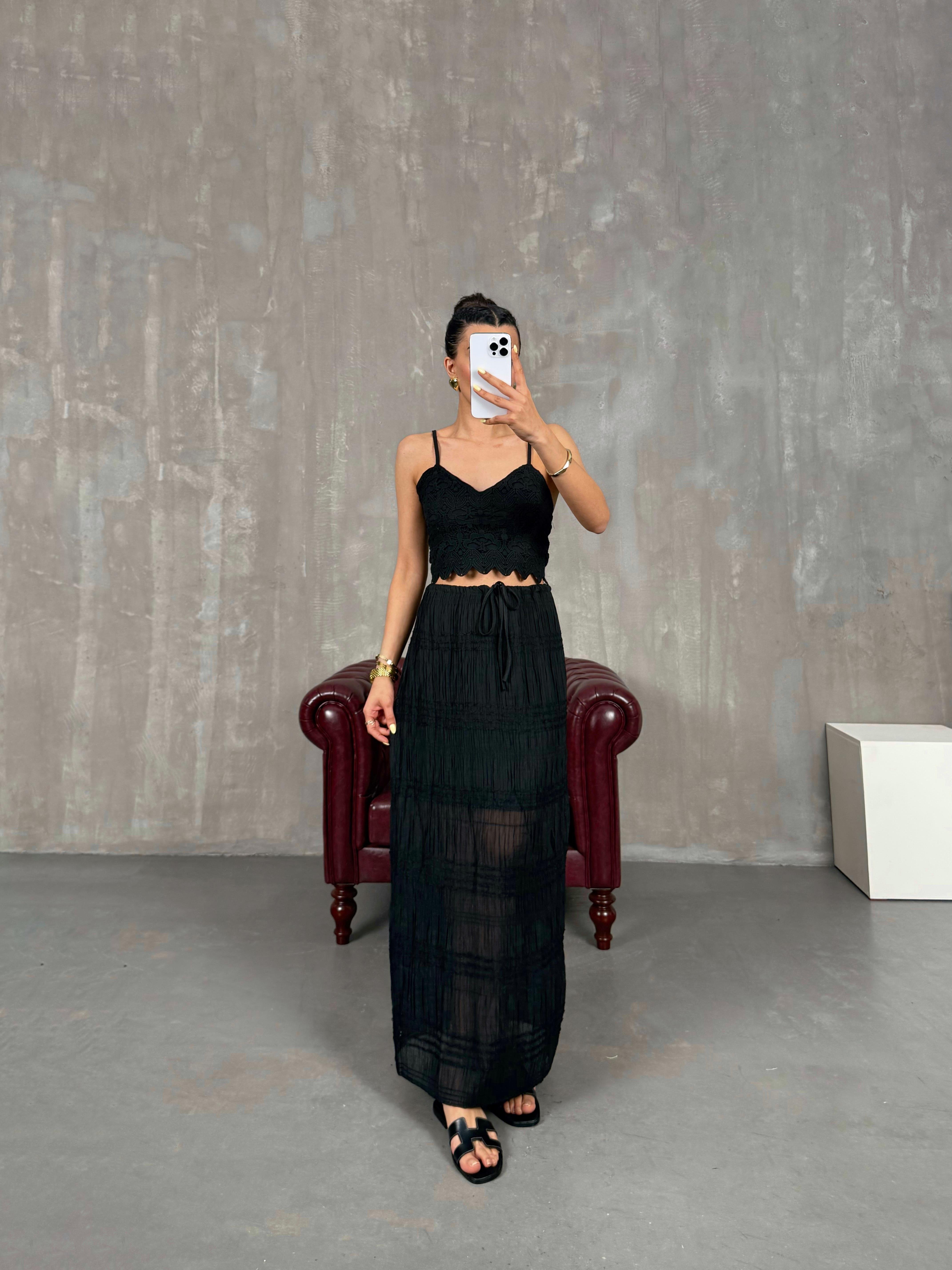 Siyah Yarım Astarlı Muadil Etek Gaus00119GausETEKGU1001268