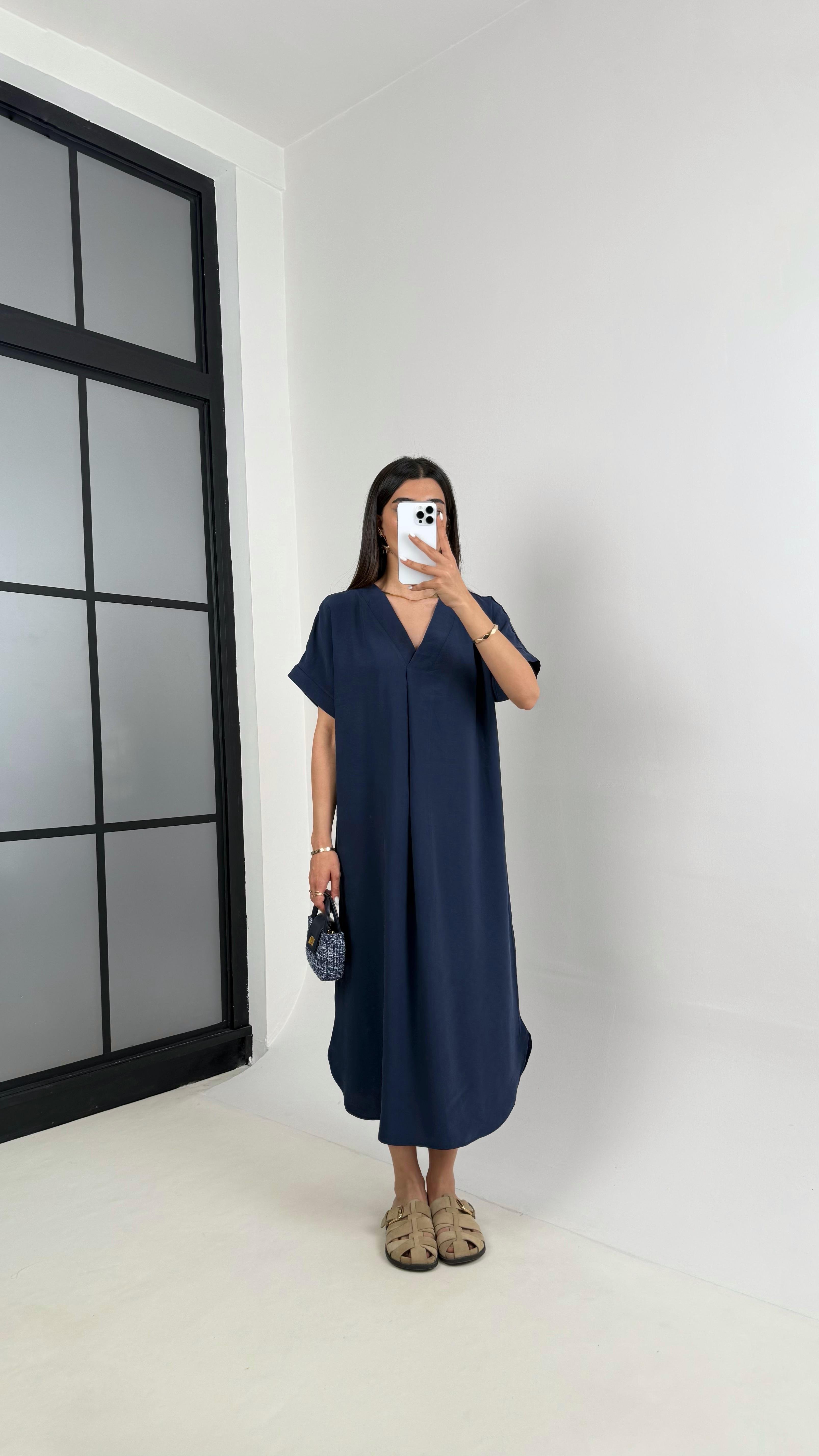 Lacivert V Yaka Tensel Kırışık Kumaş Basic Elbise Gaus00436 GausELBİSEGU1002031