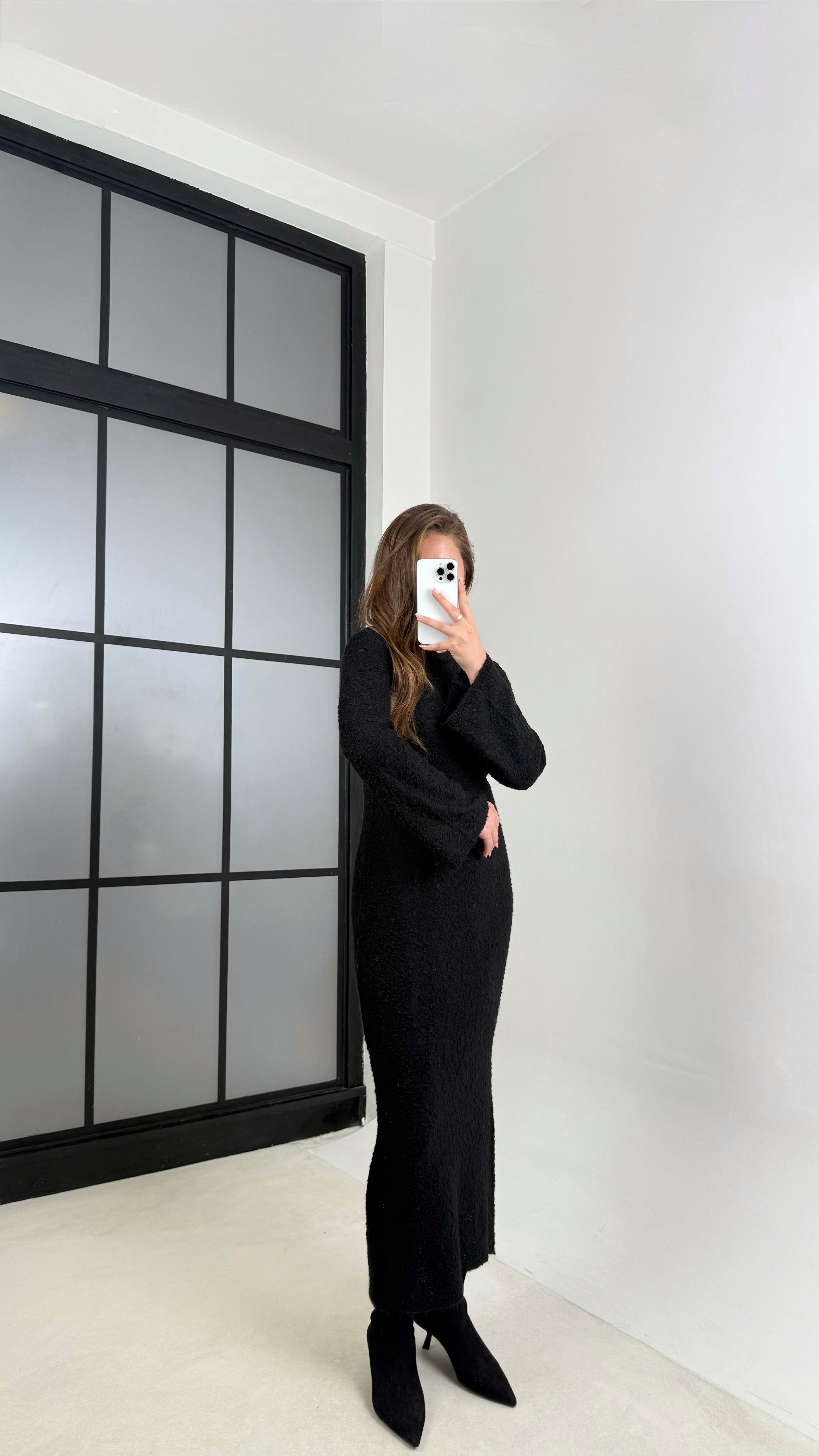 Siyah Bisiklet Yaka Tasarım Uzun Triko Elbise GAUS-00125GAUSELBİSEGAUS-00125