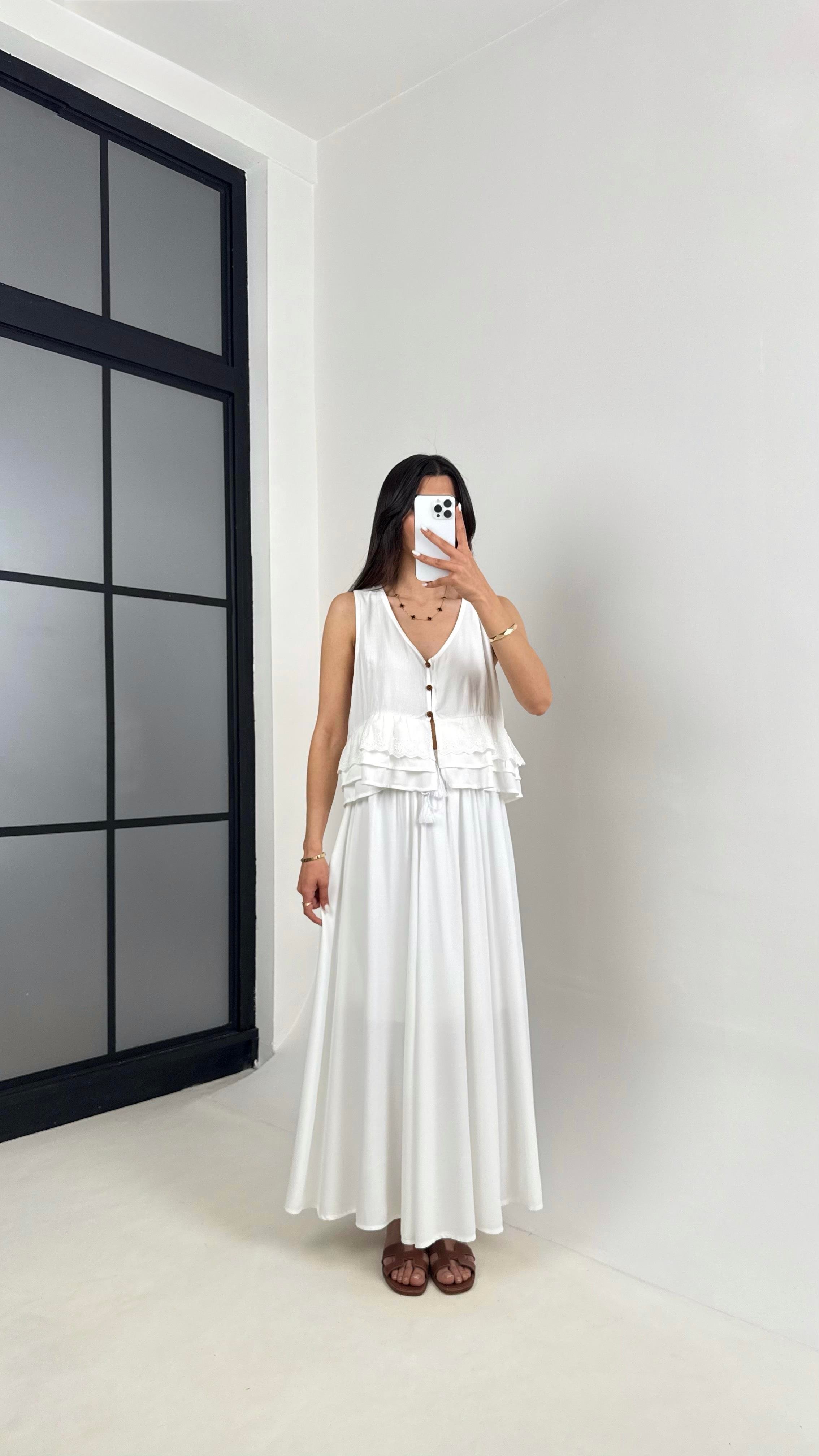 Beyaz V Yaka Önü Düğmeli Bluz Astarlı Etekli Takım Gaus00439GausTAKIMGU1002017