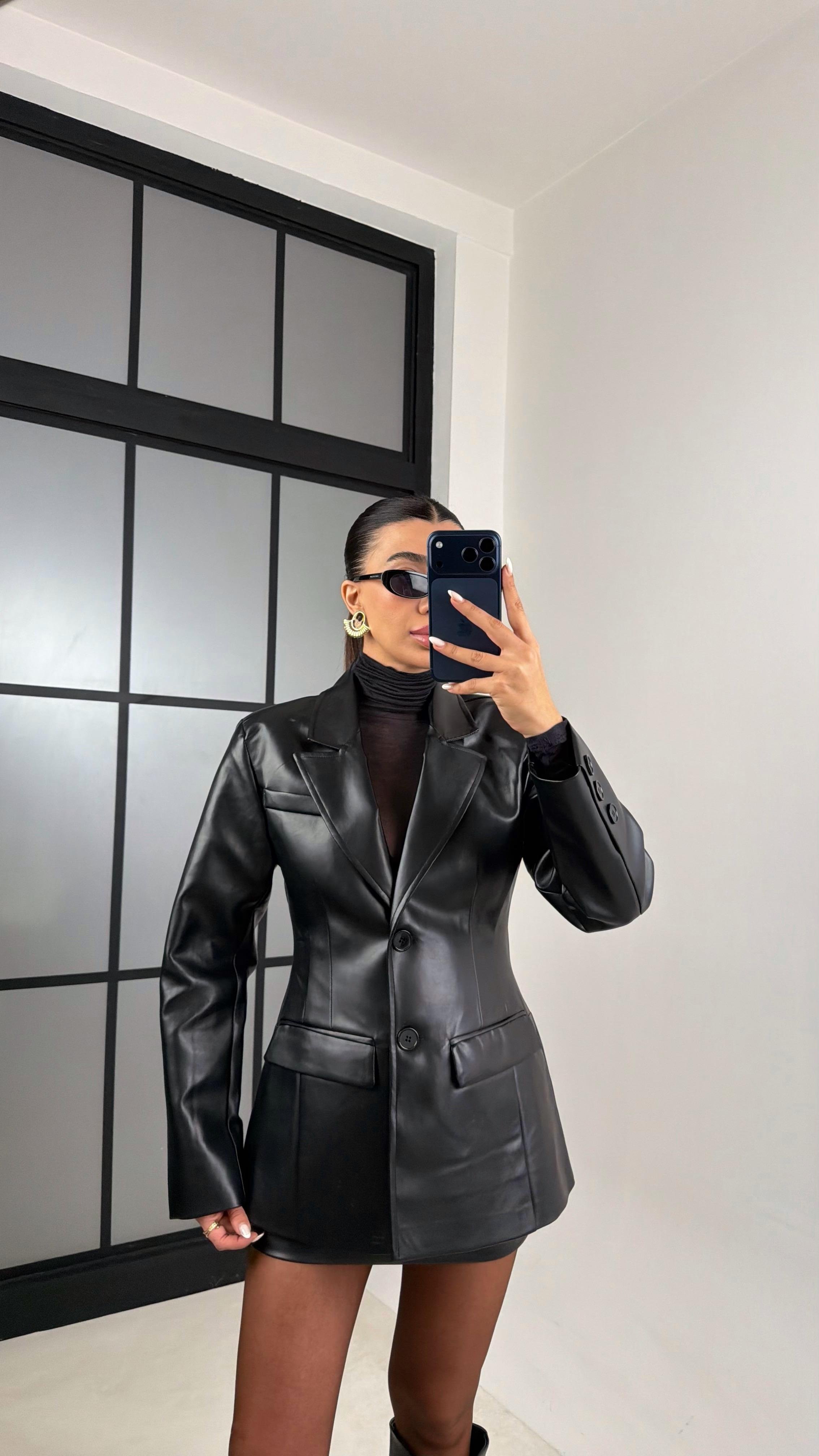 Siyah Astarlı Vatkalı Blazer Ceket Etek Premium Deri Takım GAUS-00657GAUSTAKIMGAUS-00657