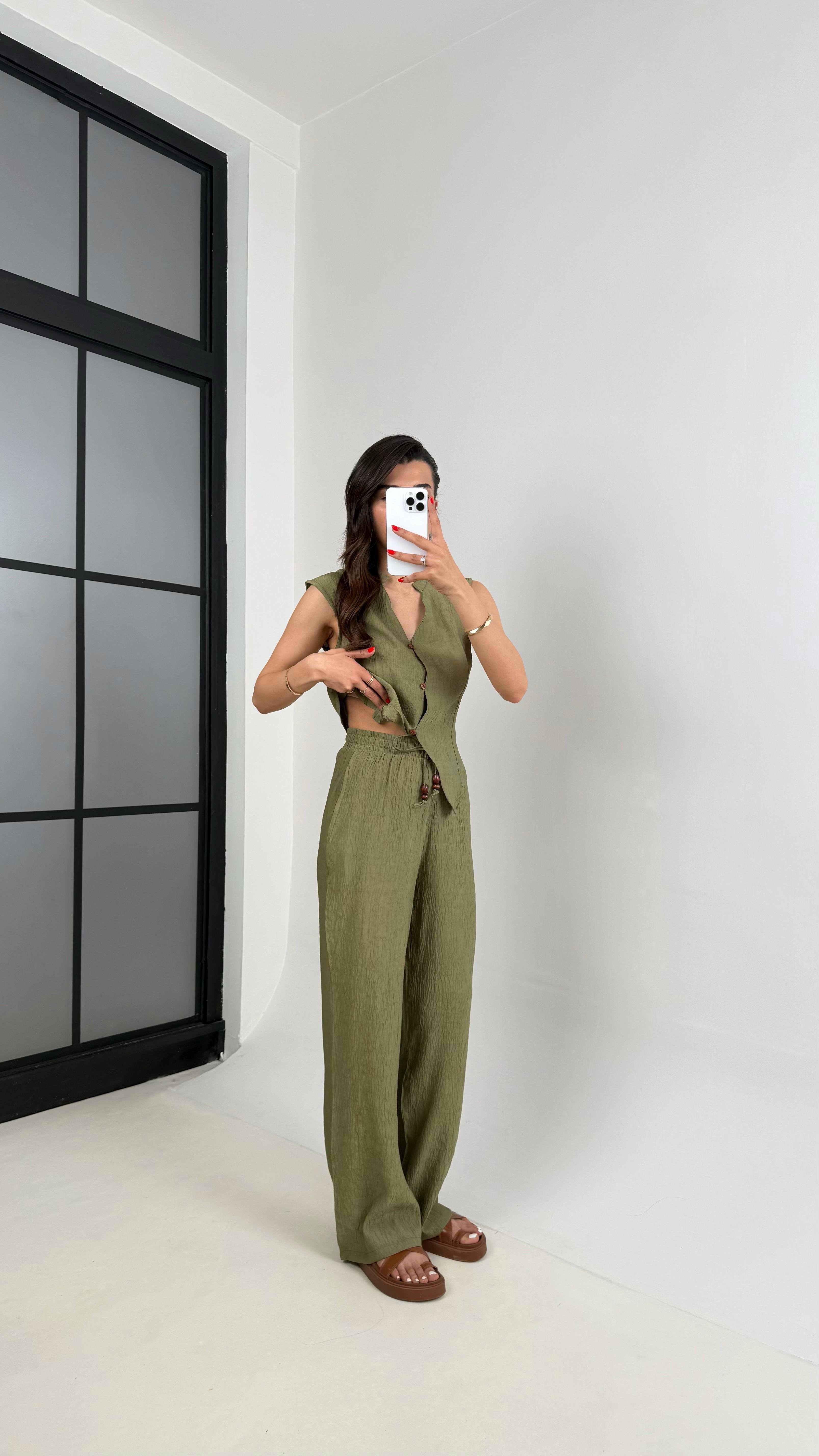 Haki Önü Düğmeli Yelek Beli Lastikli Pantolon Gofre Takım Gaus00454GausTAKIMGU1002061