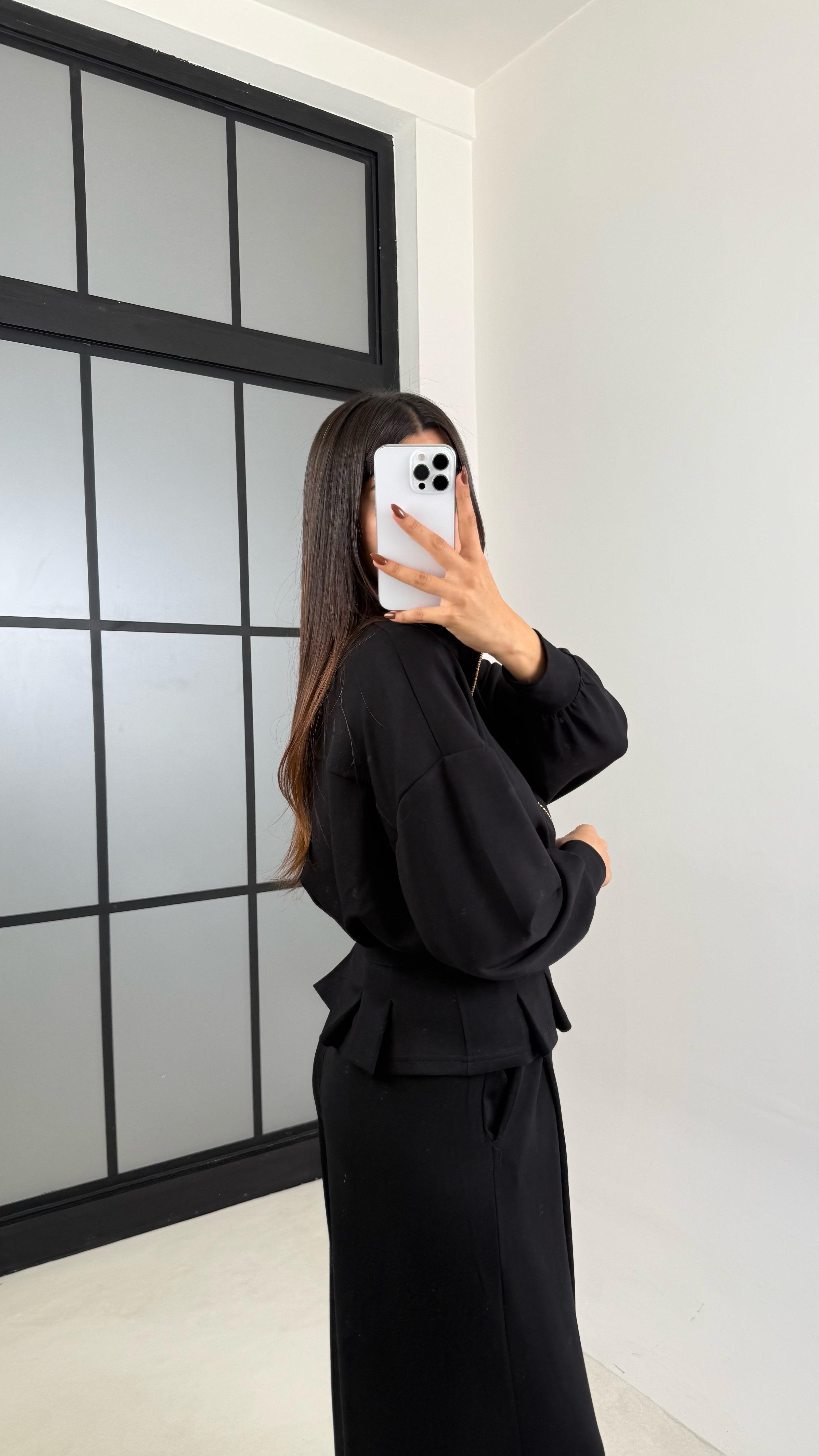 Siyah Kemer Detaylı Hırka Beli Lastikli Geniş Paça Pantolon Modal Takım GAUS-00188GAUSTAKIMGAUS-00188