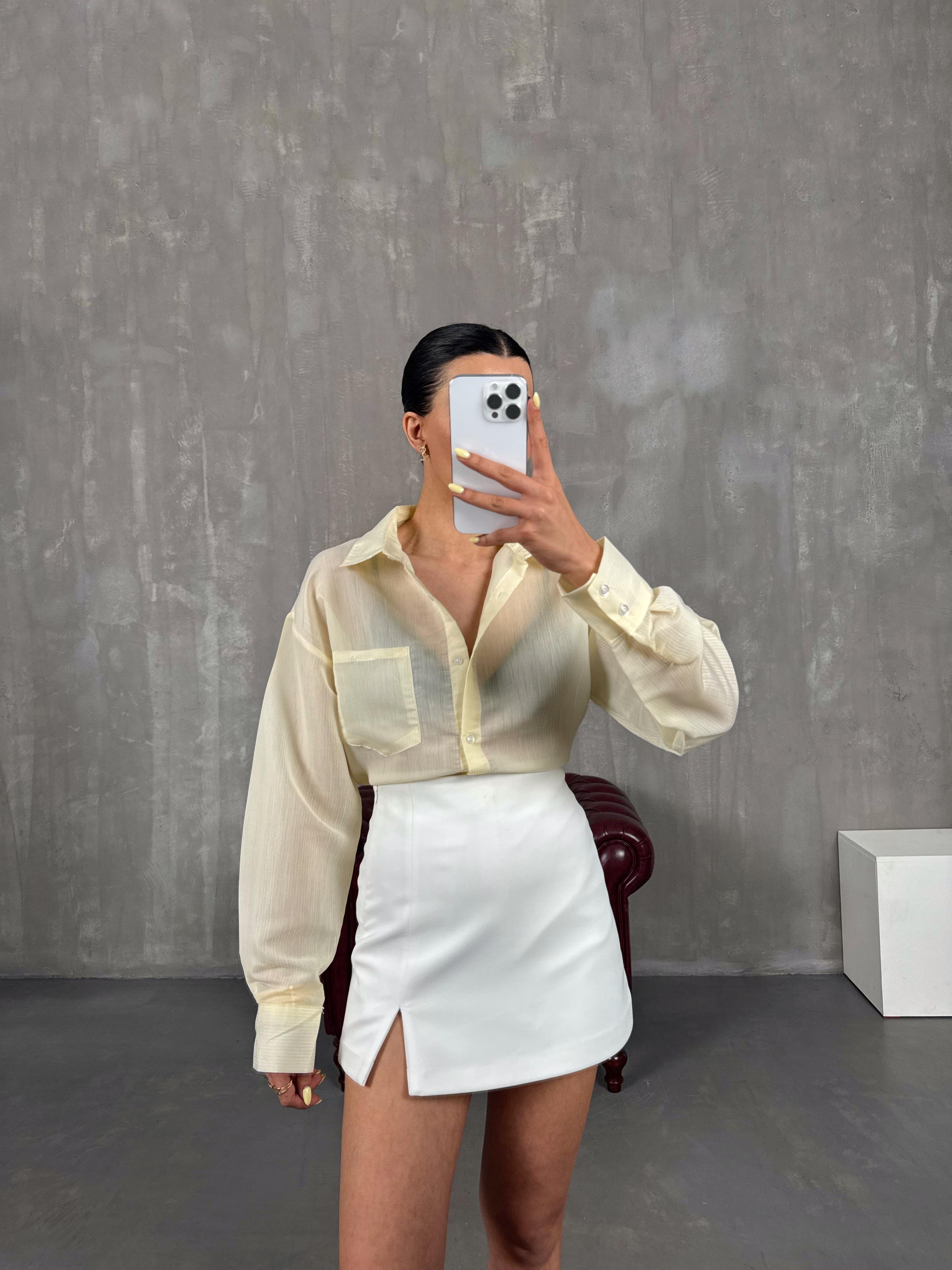 Sarı Çizgili Hafif Transparan Muadil Gömlek Gaus00153GausGÖMLEKGU1001354