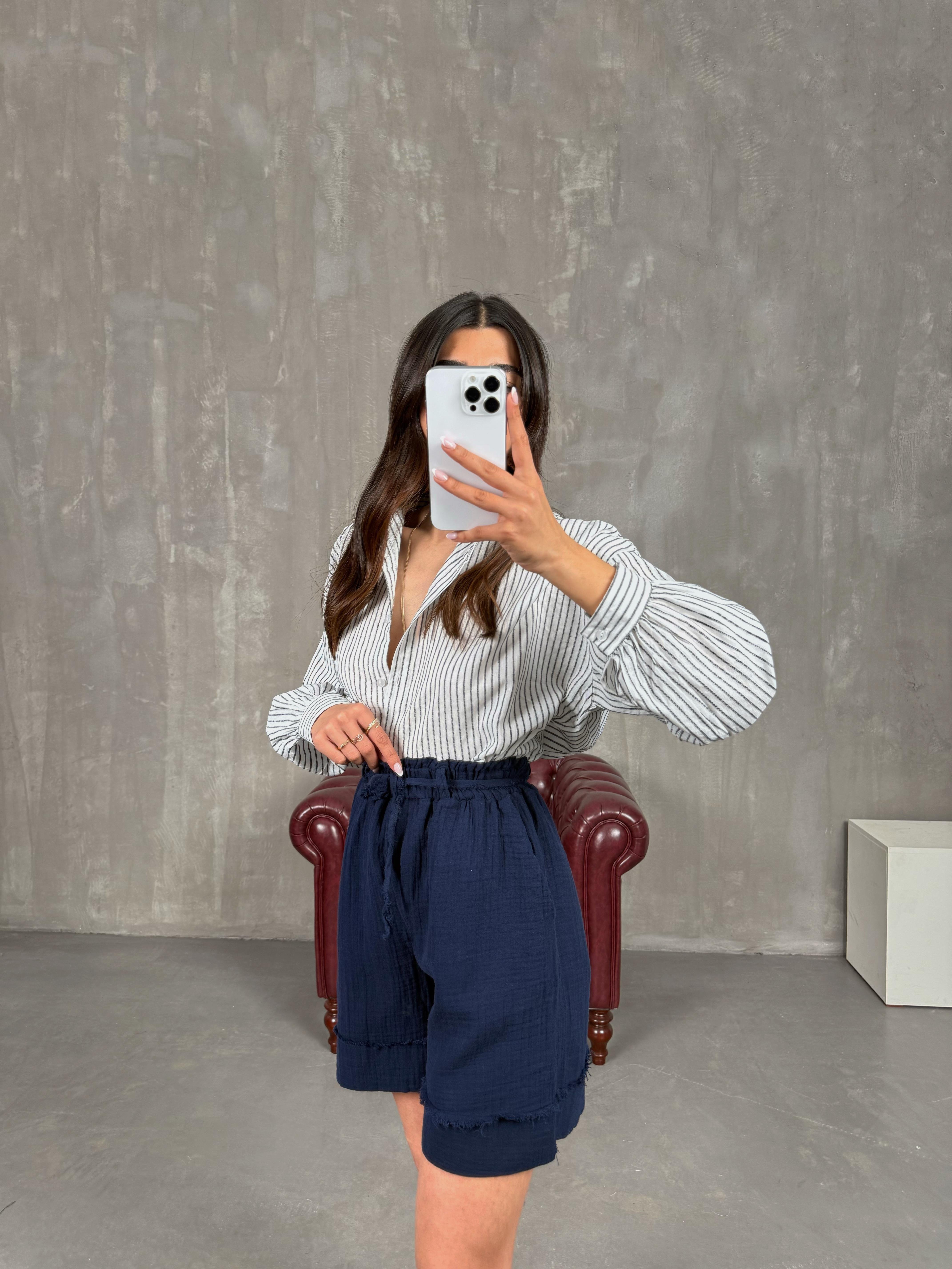 Lacivert Beli Lastikli Kuşaklı Cepli Müslin Kumaş Şort Gaus00267GausŞORTGU1001616