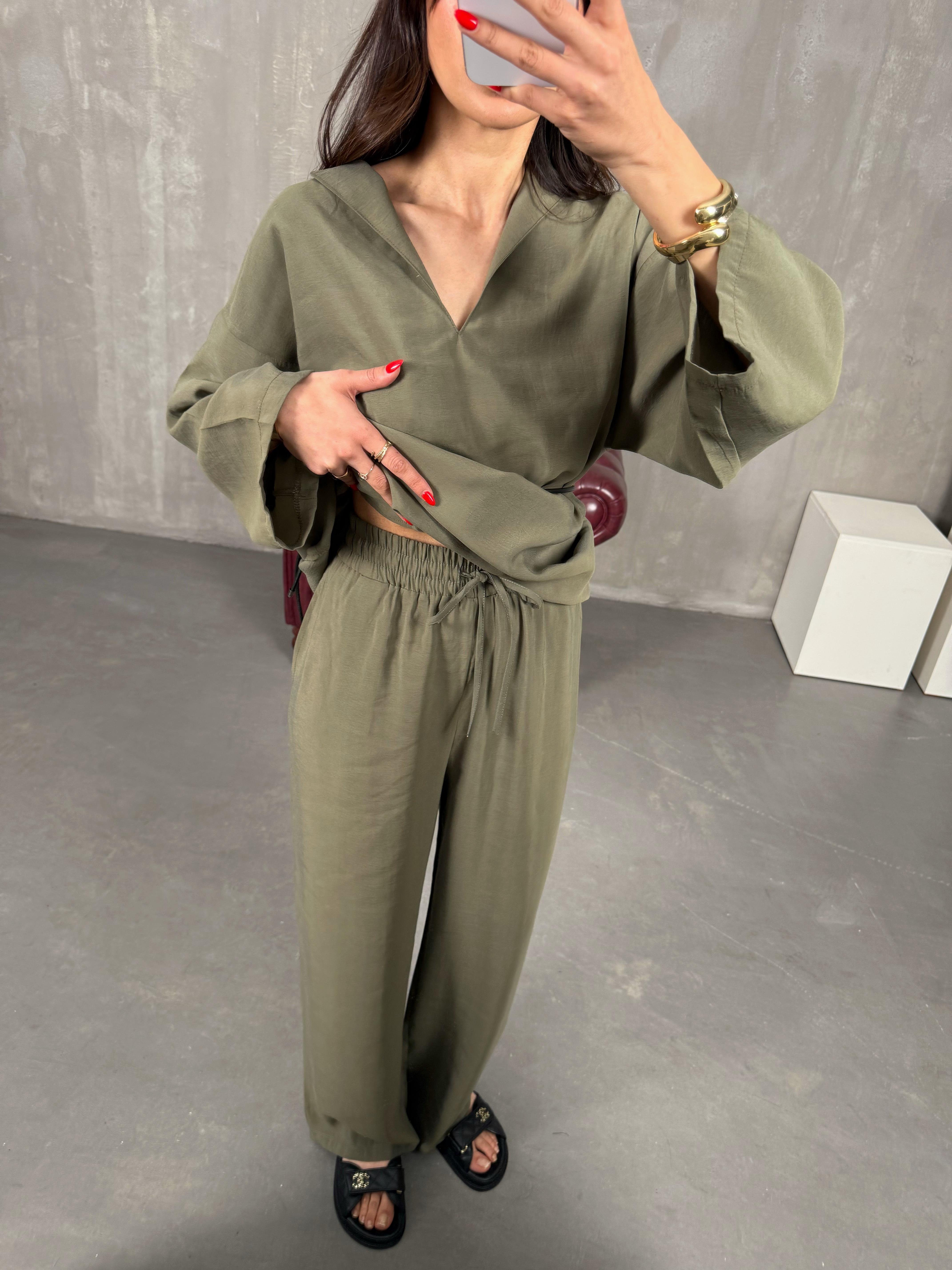 Haki V Yaka Deri Kuşaklı Tensel Takım Gaus00205GausTAKIMGU1001482