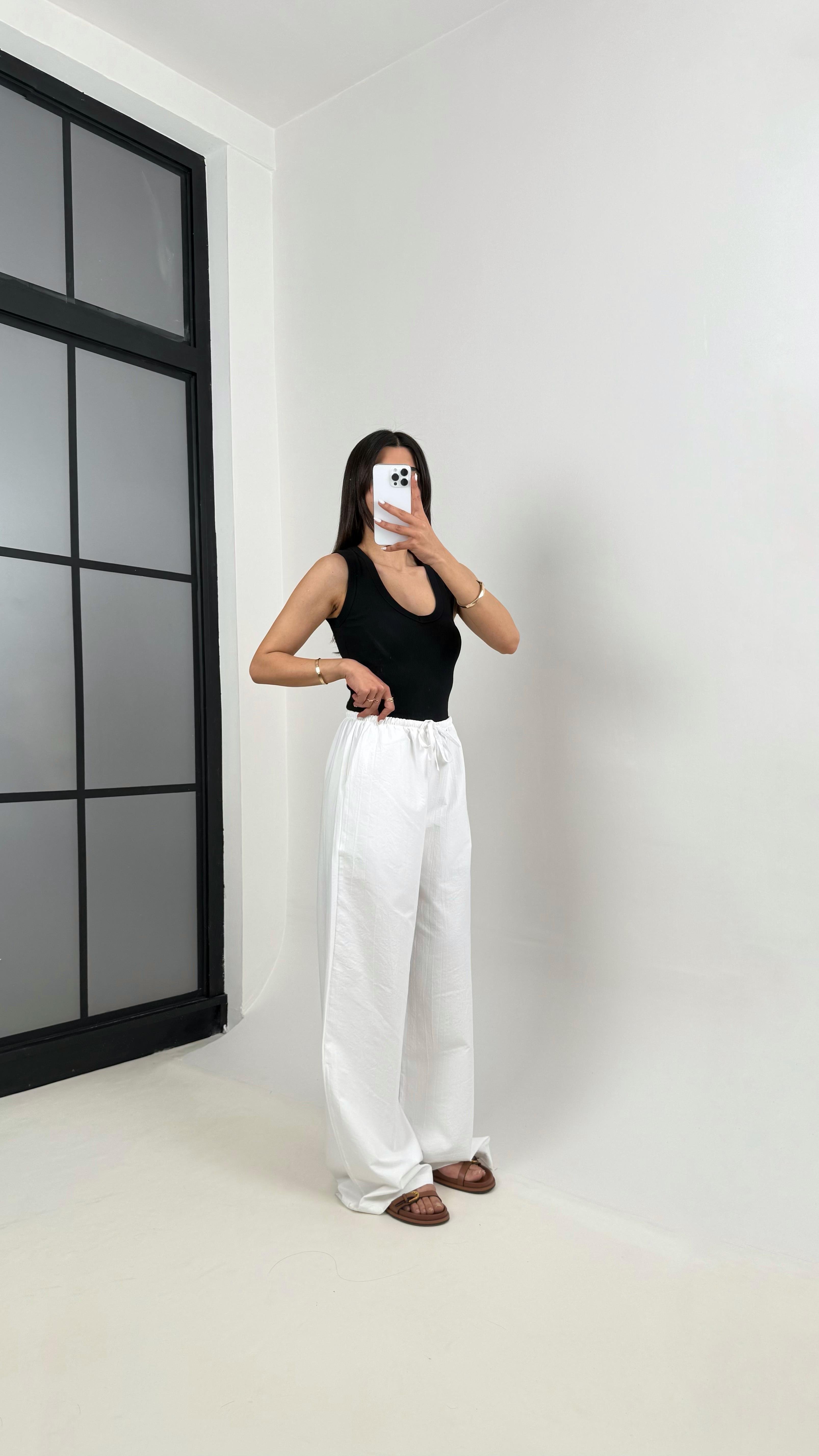 Beyaz Beli Lastikli Yarım Astarlı  Salaş Pantolon Gaus00363GausPANTOLONGU1001842