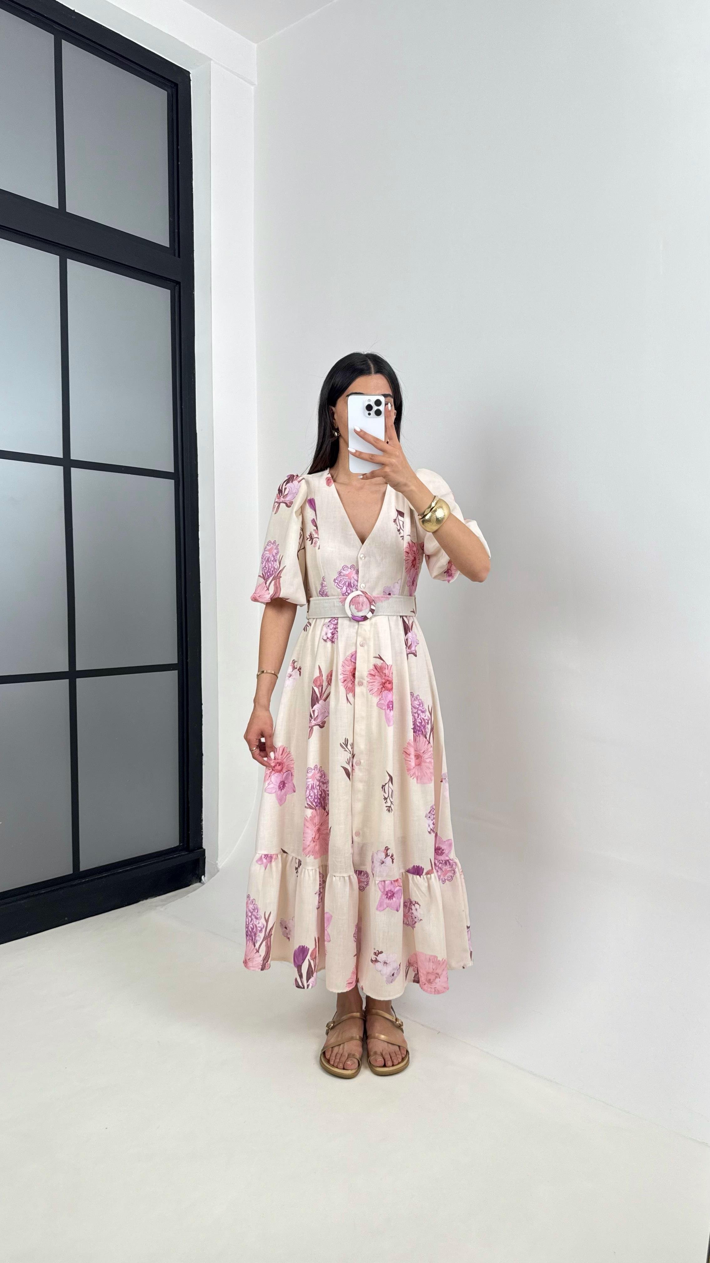 Taş V Yaka Pembe Çiçek Desenli Balon Kol Kemerli Elbise Gaus00394GausELBİSEGU1001925