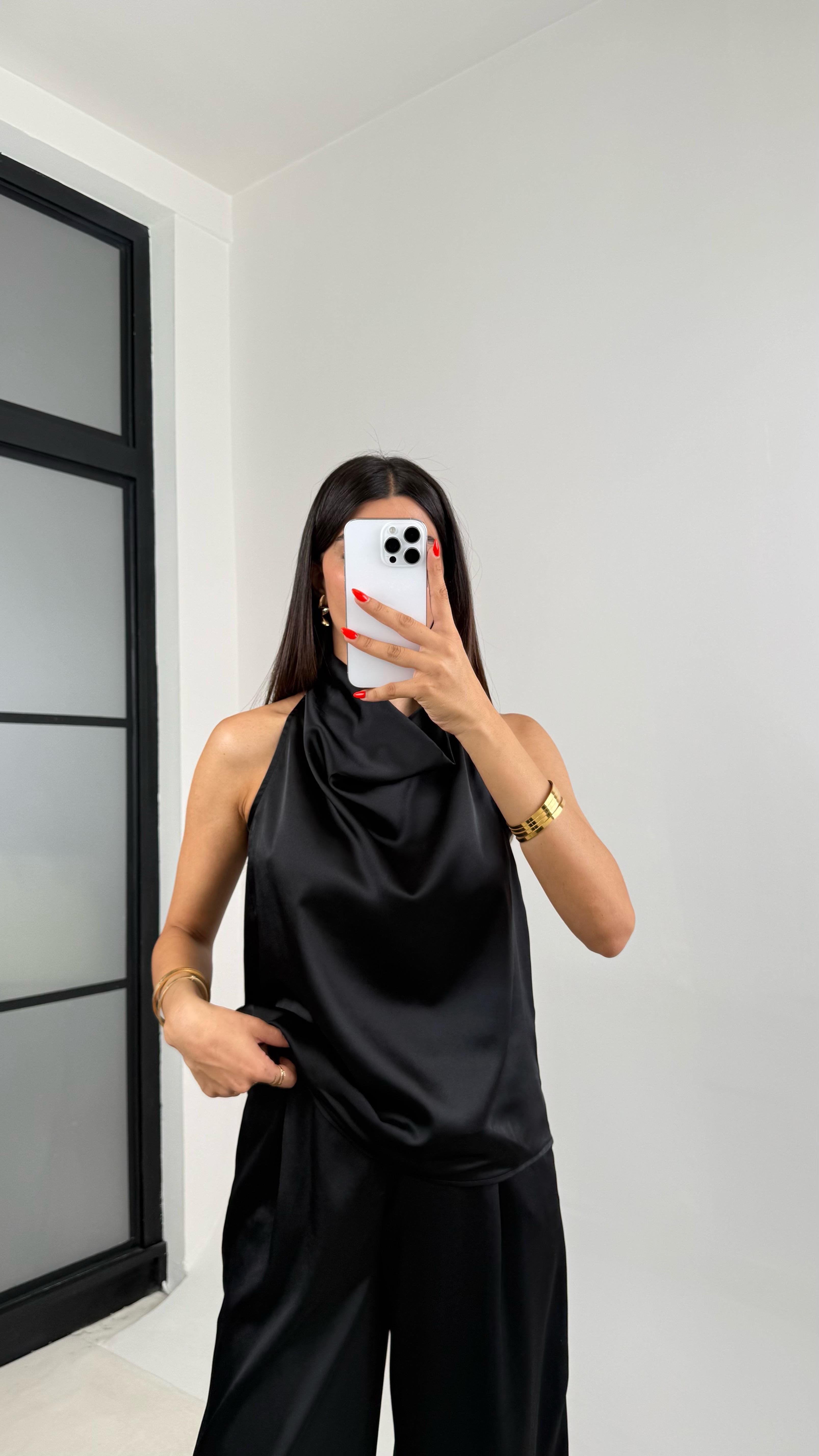 Siyah Degaje Yaka Bluz Beli Lastikli Pantolon Saten Takım GAUS-0056GAUSTAKIMGAUS-0056