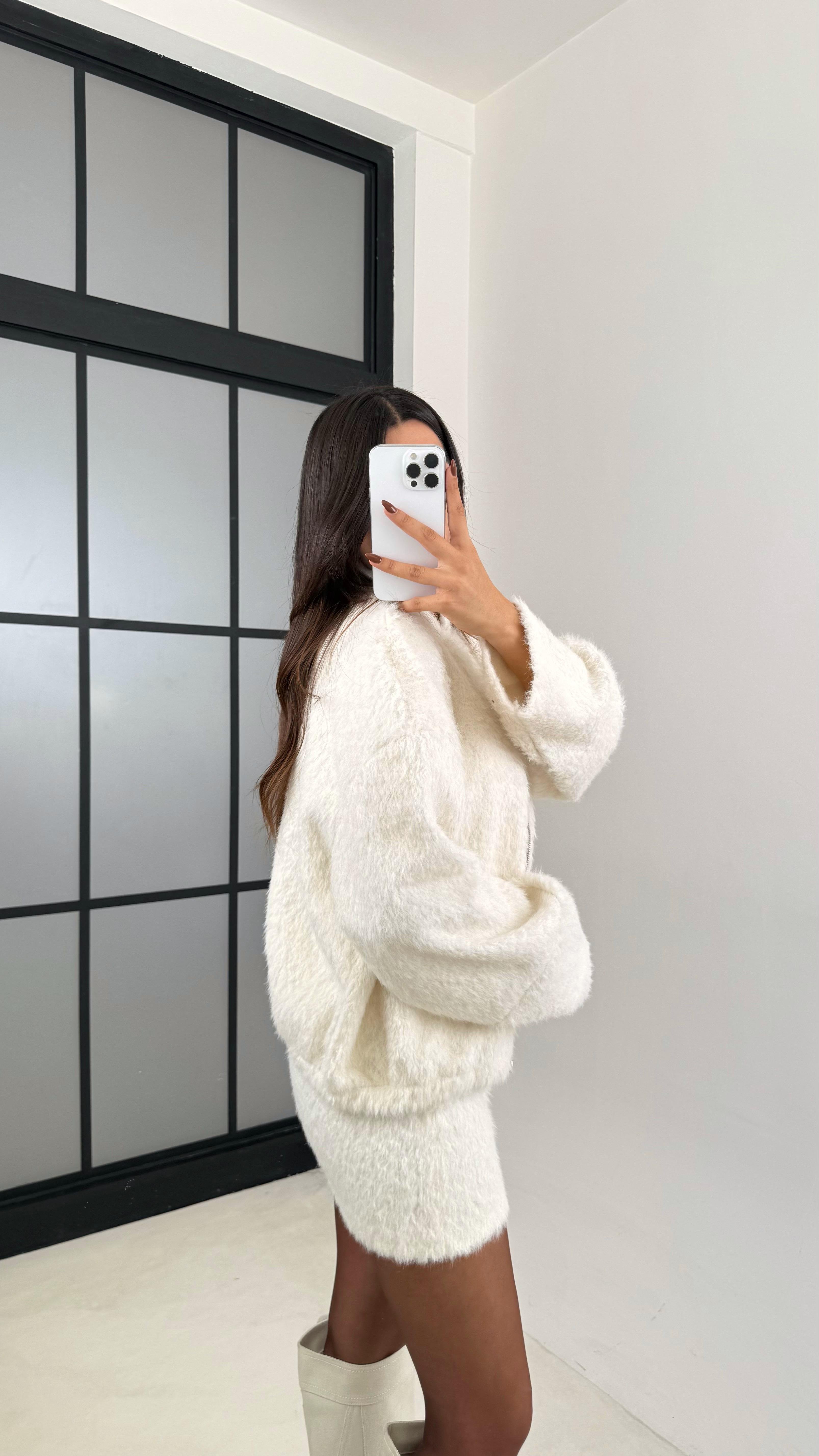 Ekru Ceket Etek Peluş Tüylü İkili Takım GAUS-00218GAUSTAKIMGAUS-00218