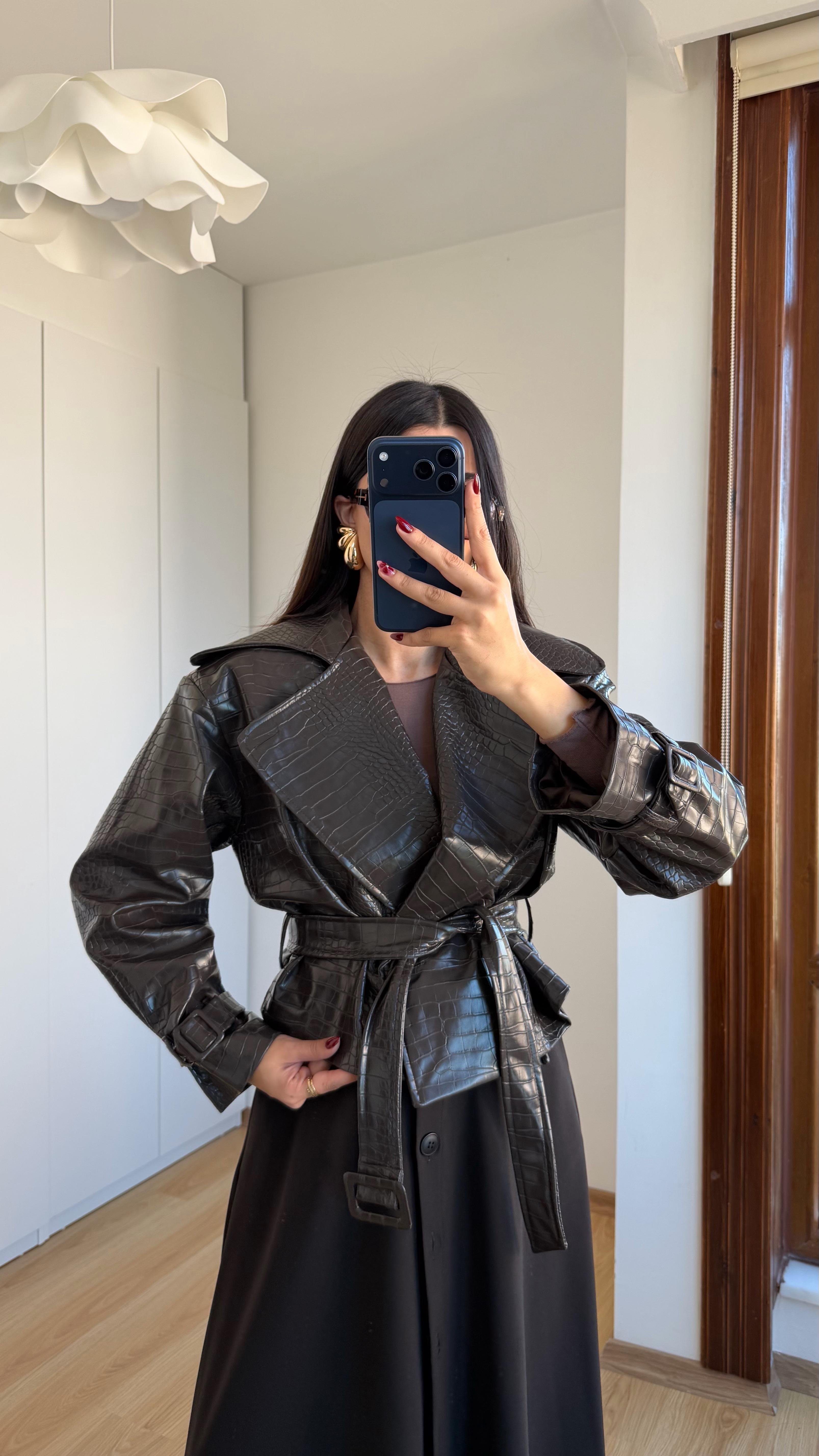 Kahve Yılan Derisi Desenli Kuşaklı Astarlı Deri Ceket GAUS-00619GAUS السترات  GAUS-00619