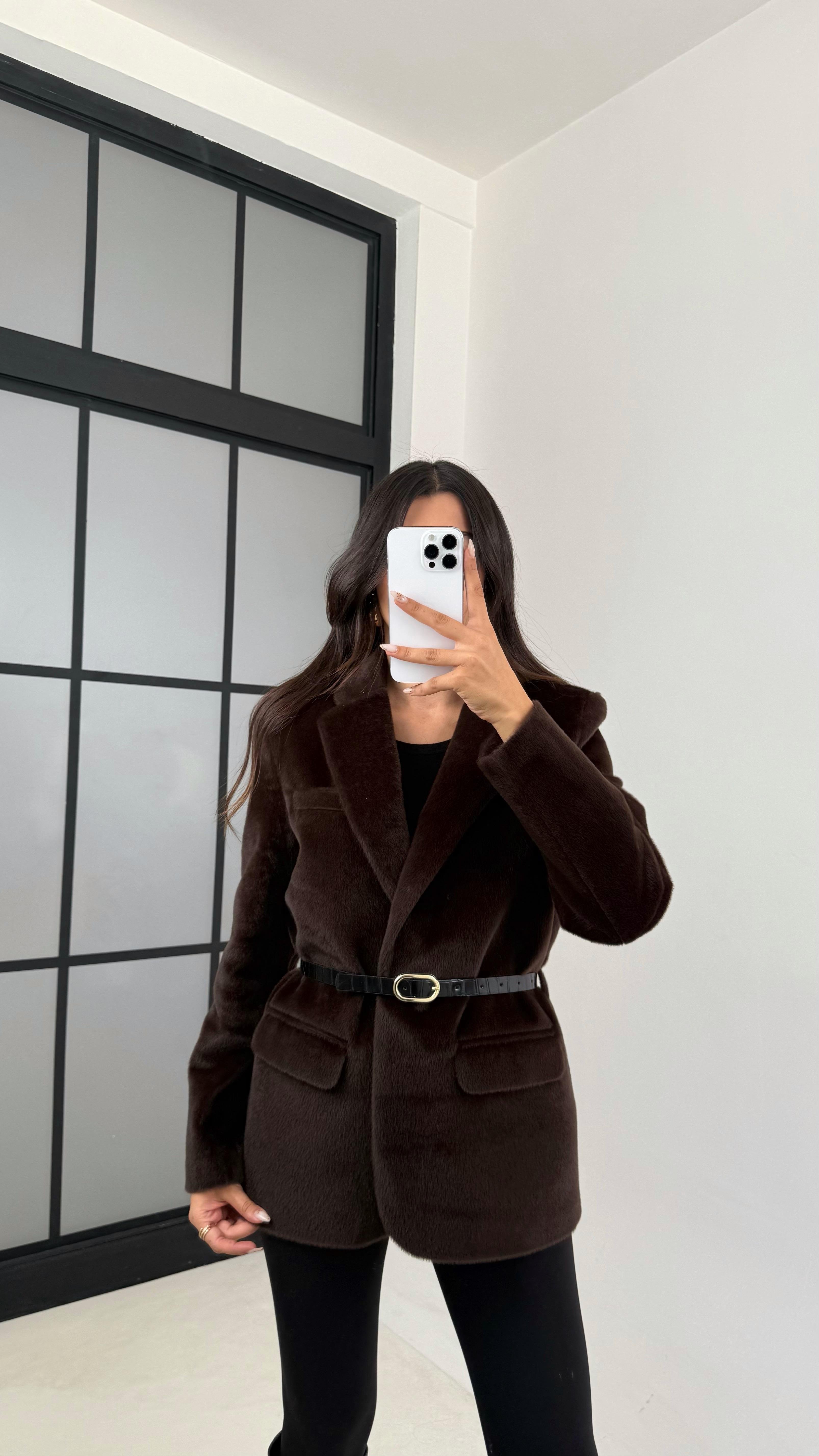 Acı Kahve Astarlı Kemerli Peluş Tüylü Ceket GAUS-00131GAUS السترات  GAUS-00131