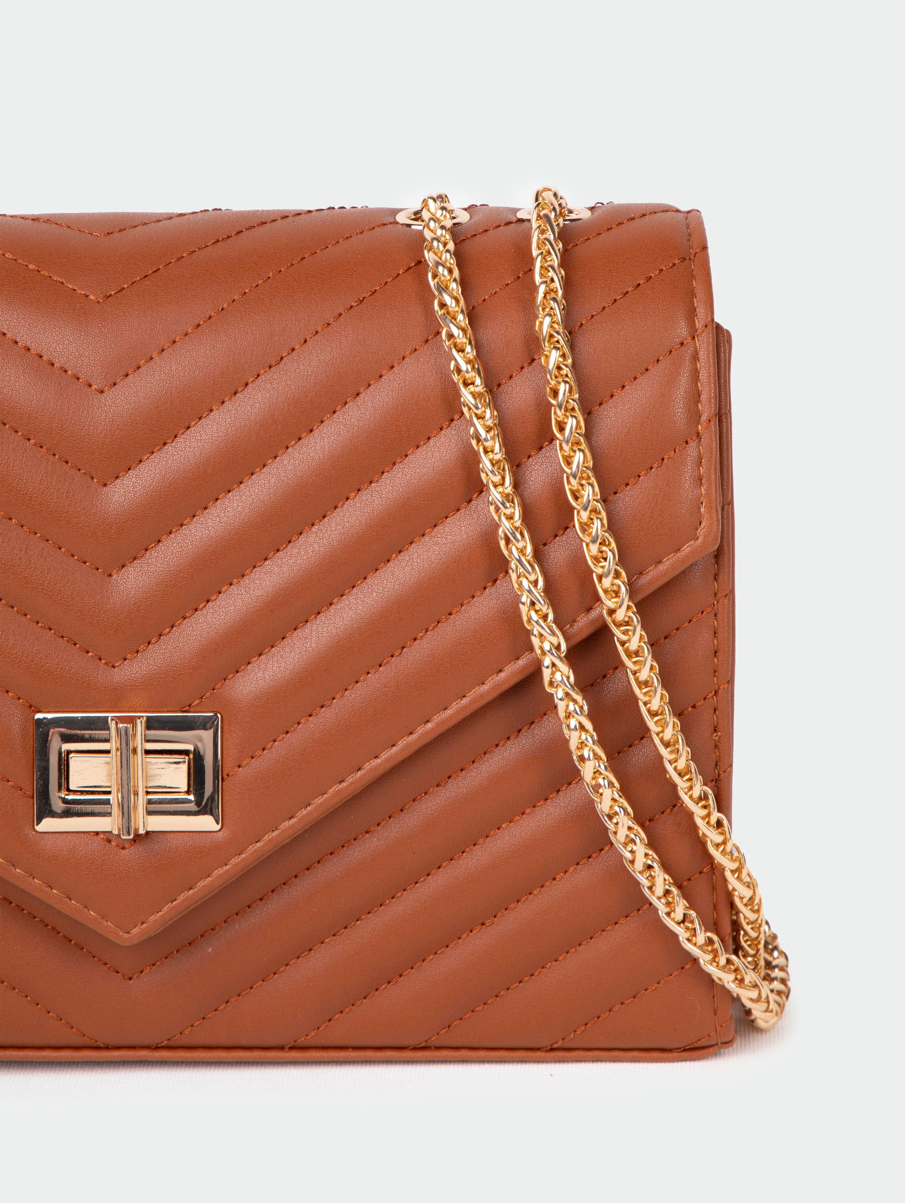 300 V DETAYLI ZİNCİRLİ OMUZ ÇANTASI CAMELBAG COLLECTIONGaus ÇantaCNT-115