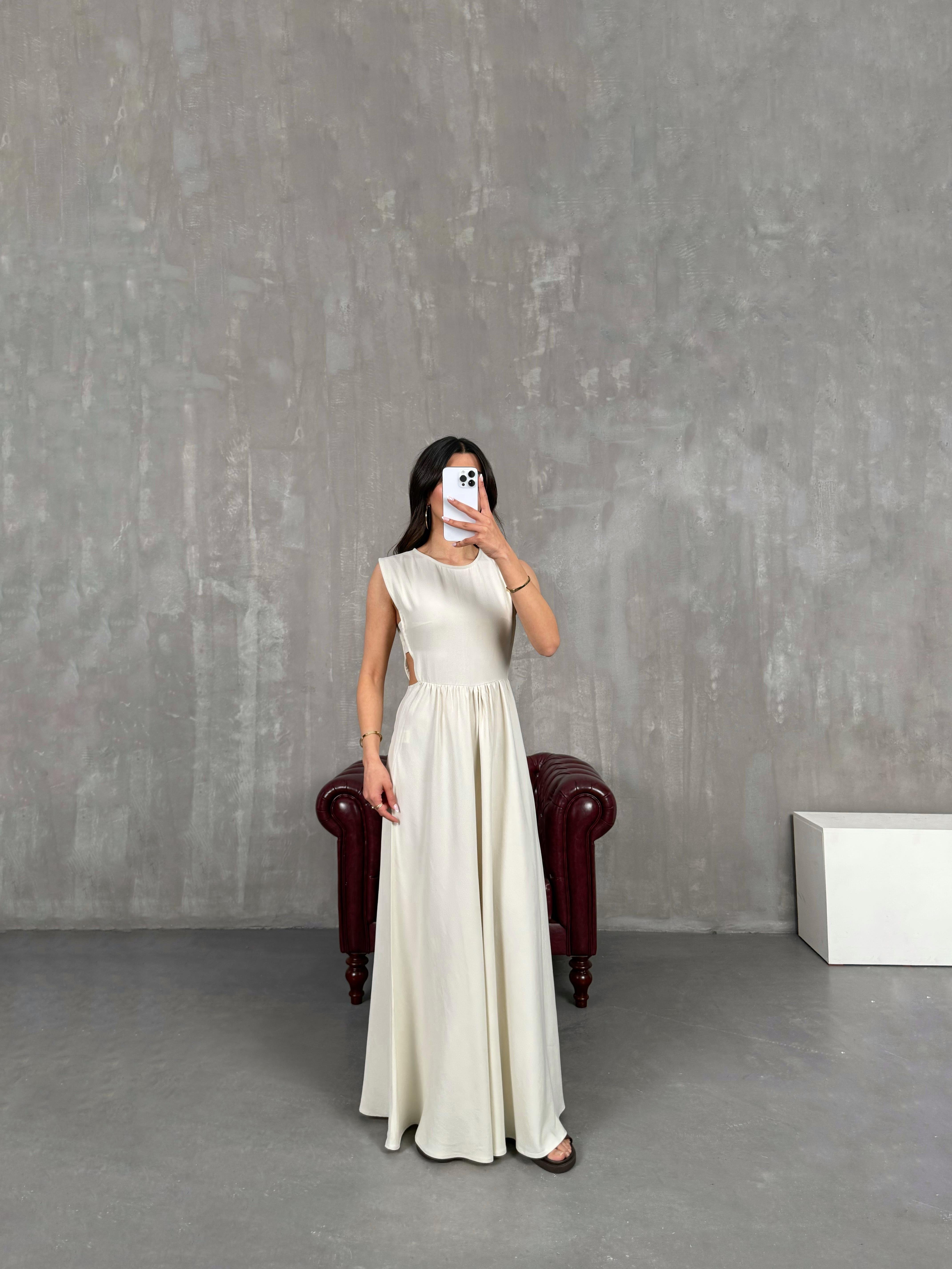 Taş Yan Dekolteli Keten Elbise Gaus00255GausELBİSEGU1001592