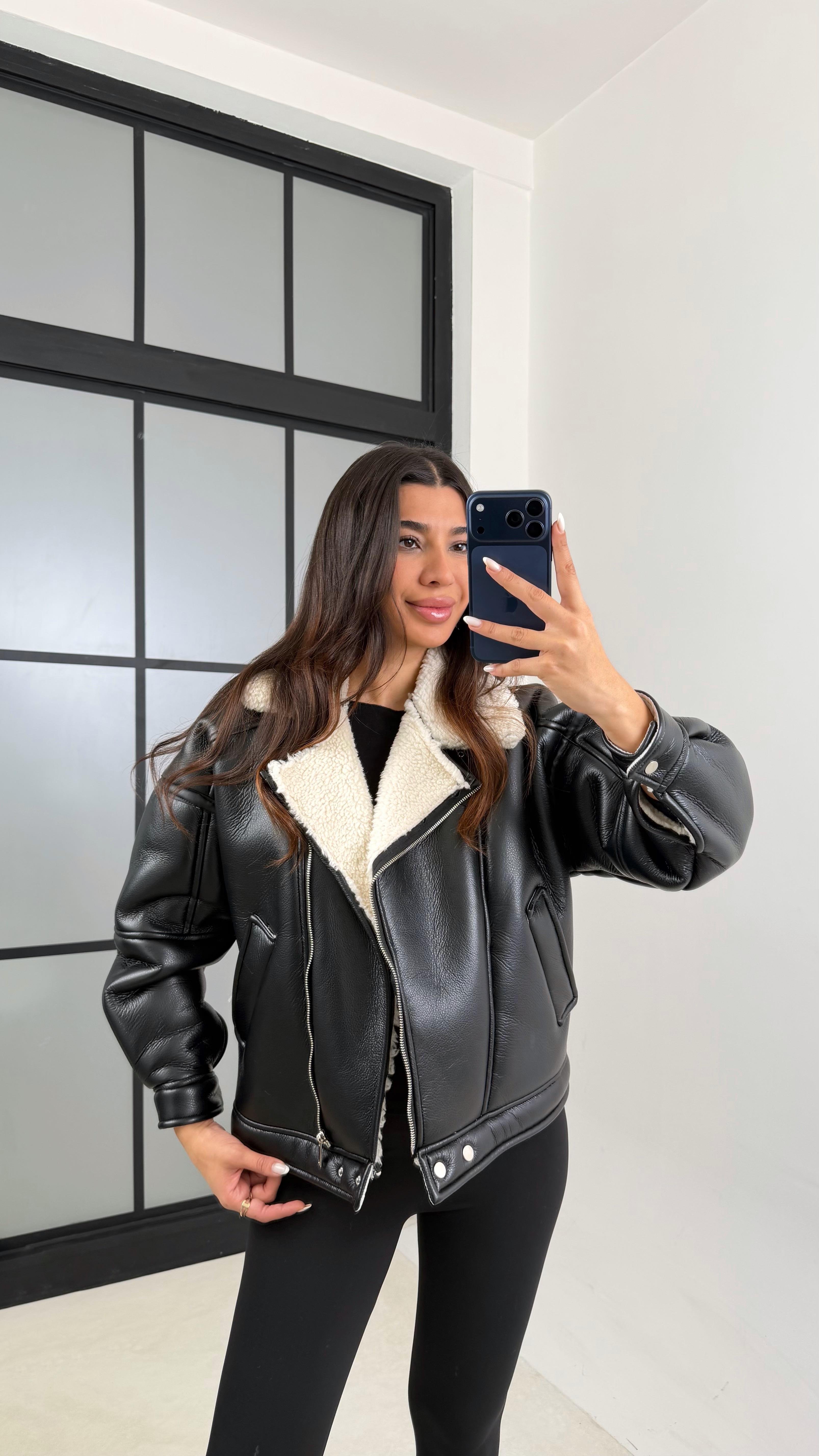 Beyaz İçi Peluşlu Deri Mont GAUS-00608GAUS الجواكيت GAUS-00608