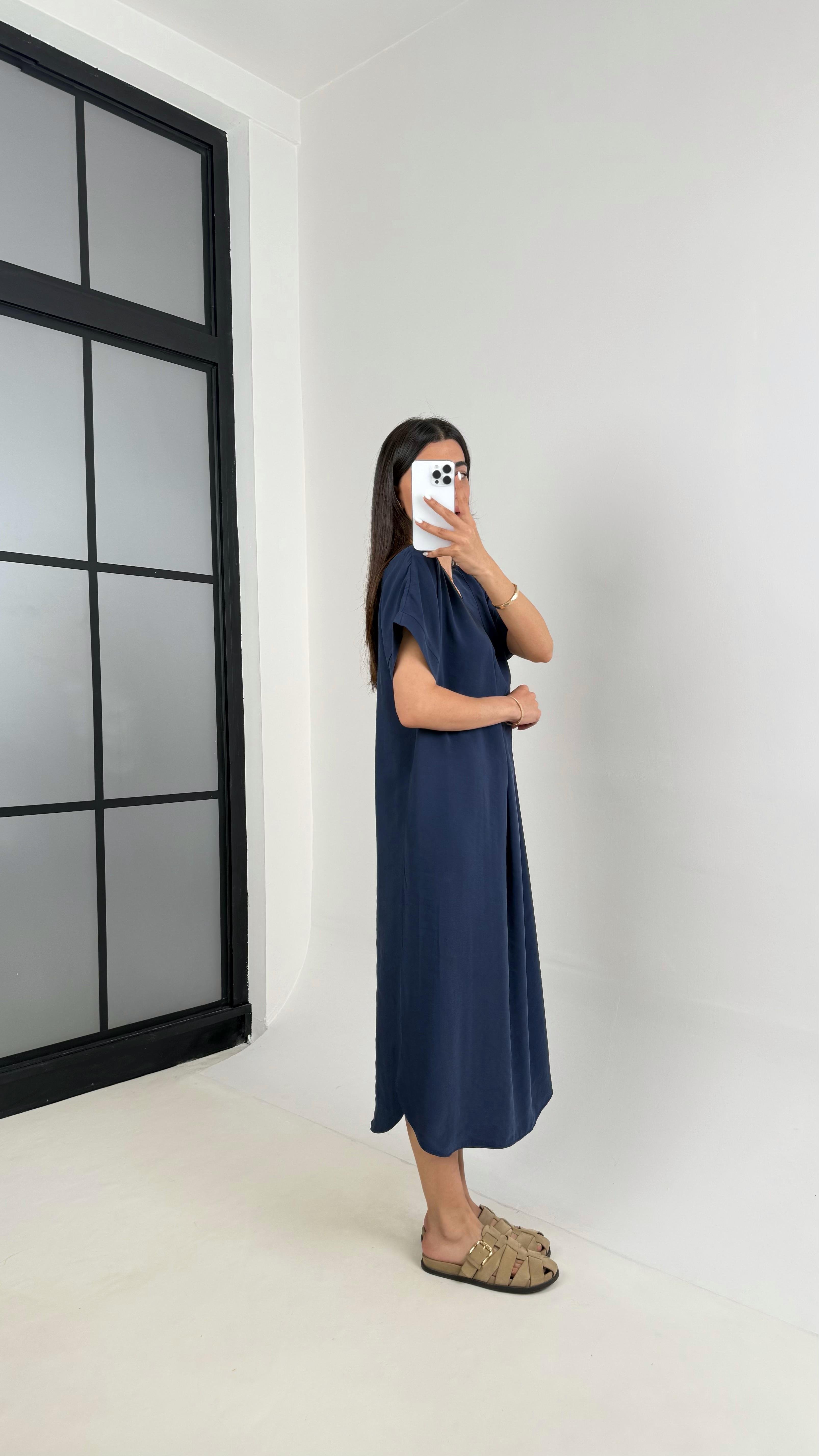 Lacivert V Yaka Tensel Kırışık Kumaş Basic Elbise Gaus00436 GausELBİSEGU1002031